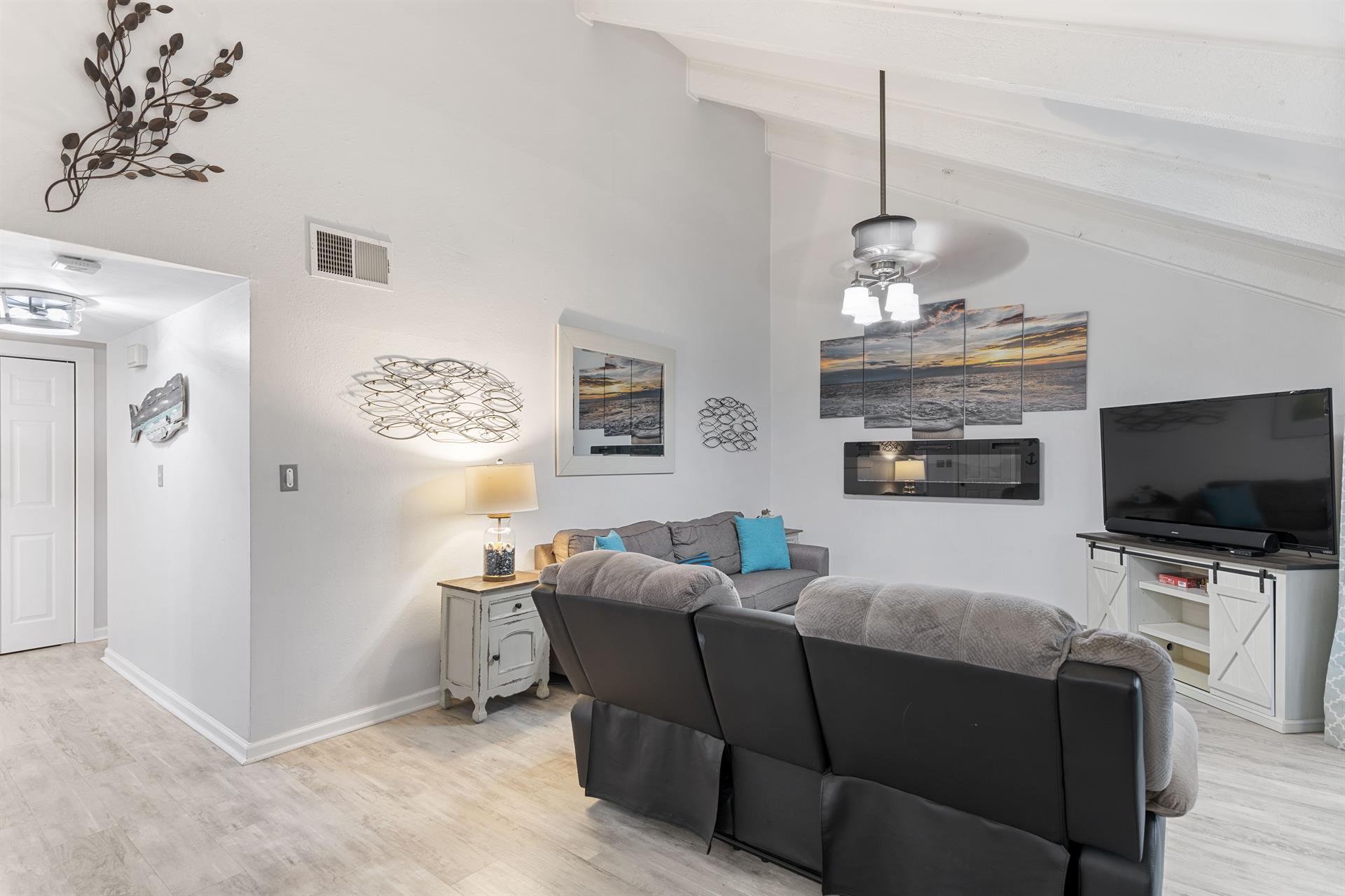 SEASCAPE CONDO GARDEN VILLA - Residential