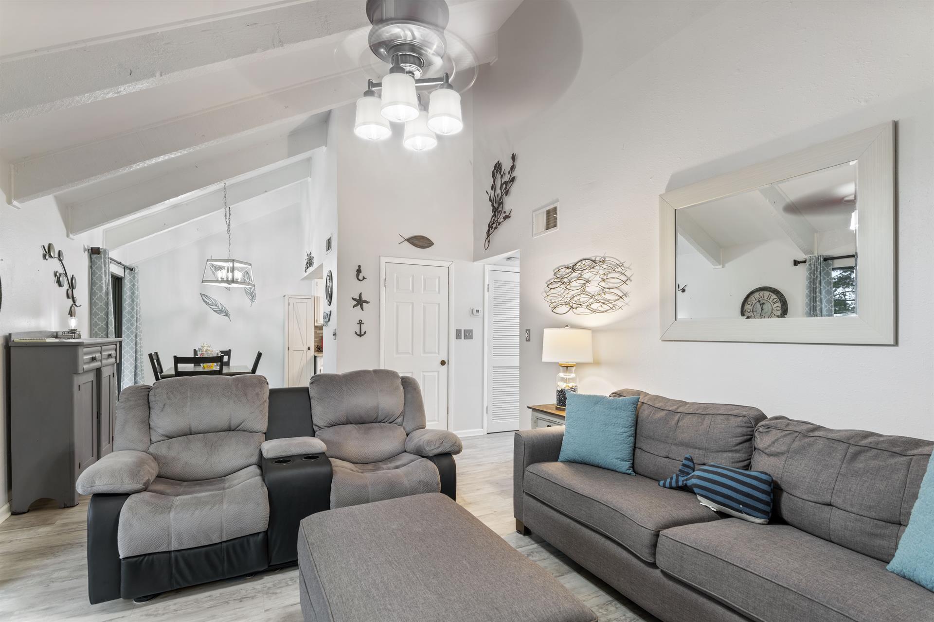 SEASCAPE CONDO GARDEN VILLA - Residential