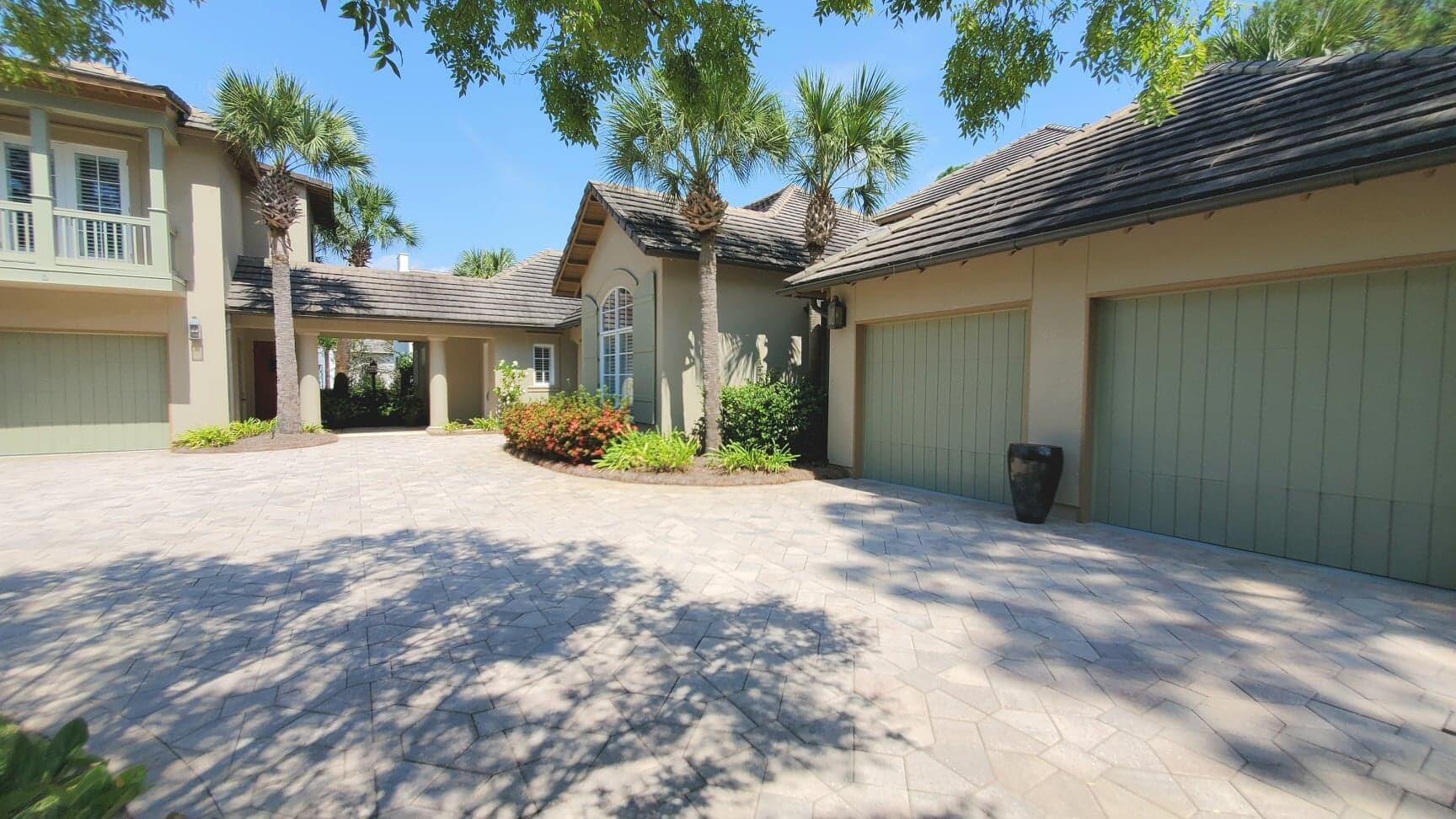 BURNT PINE - Residential