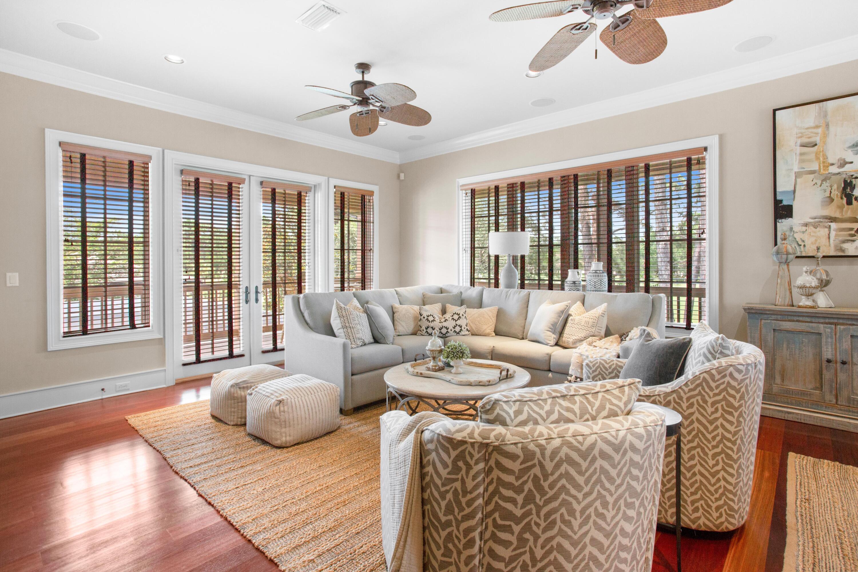 BURNT PINE - Residential