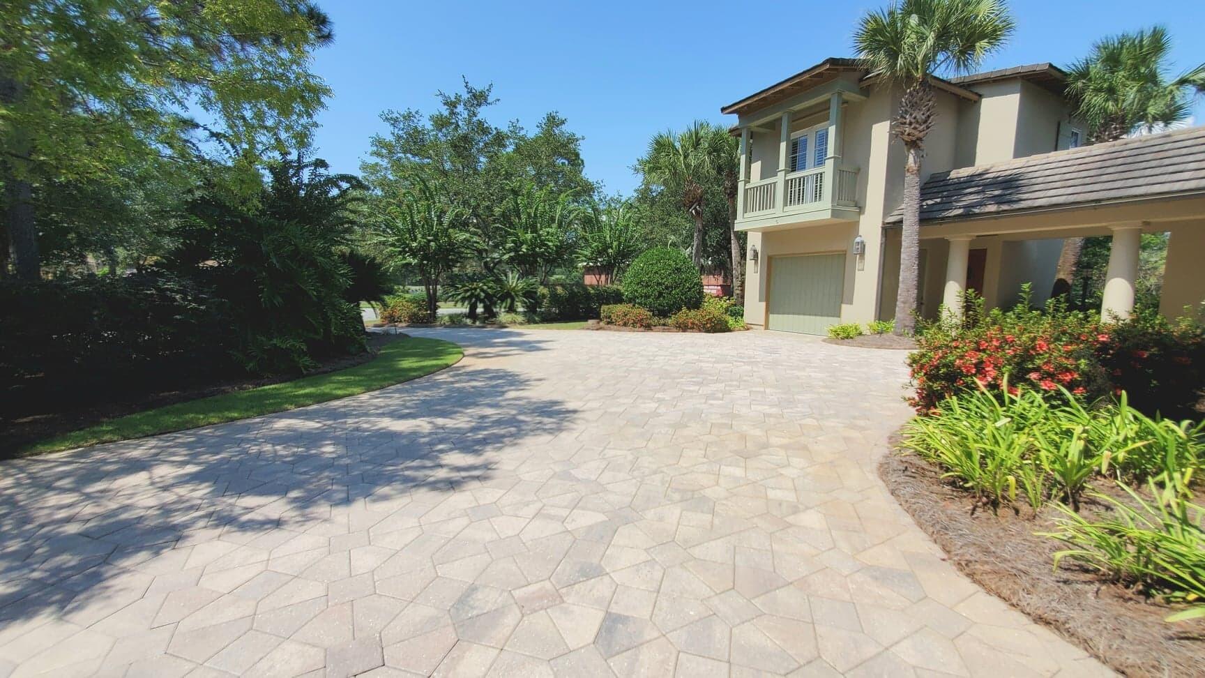 BURNT PINE - Residential