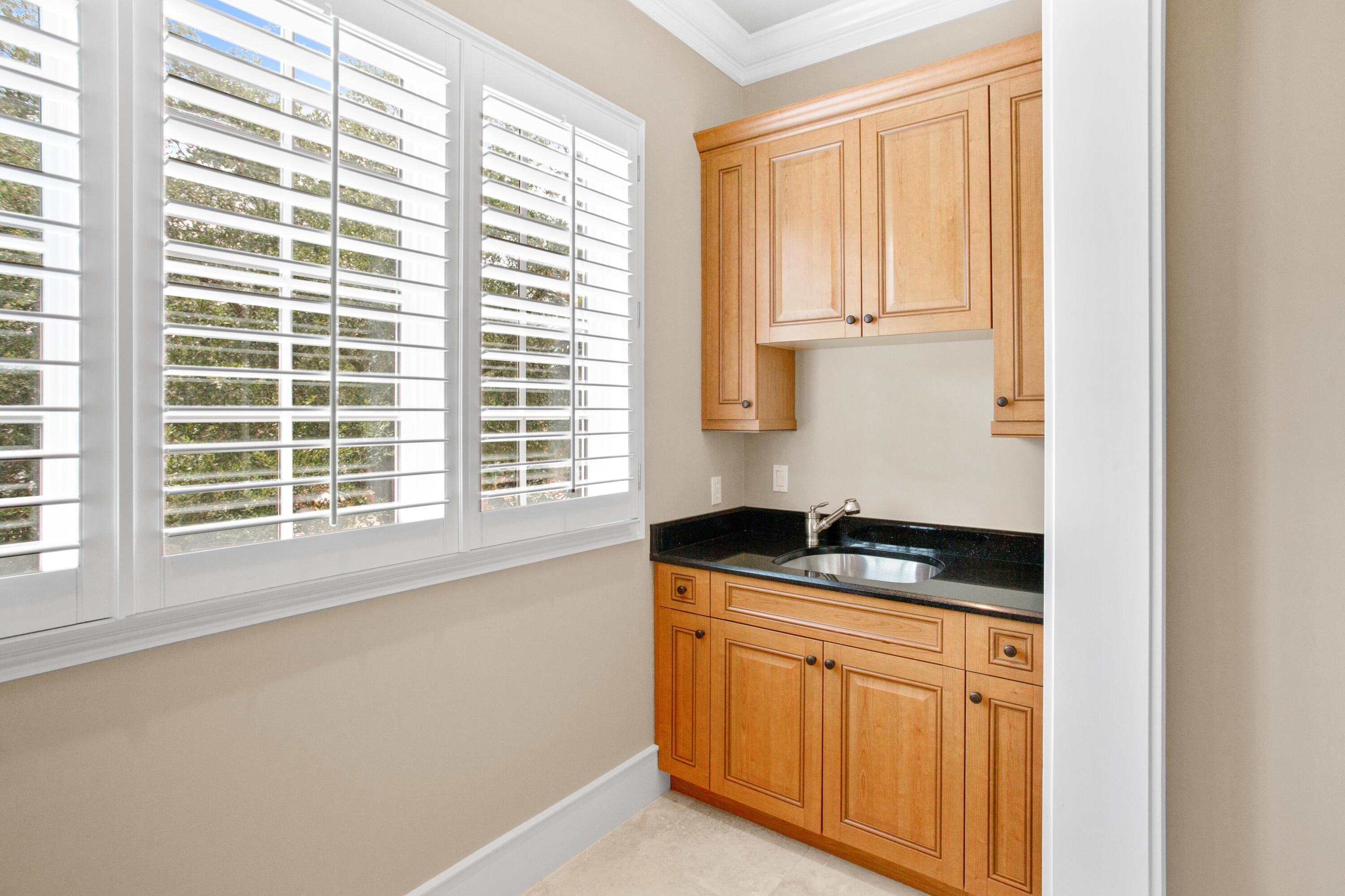 BURNT PINE - Residential