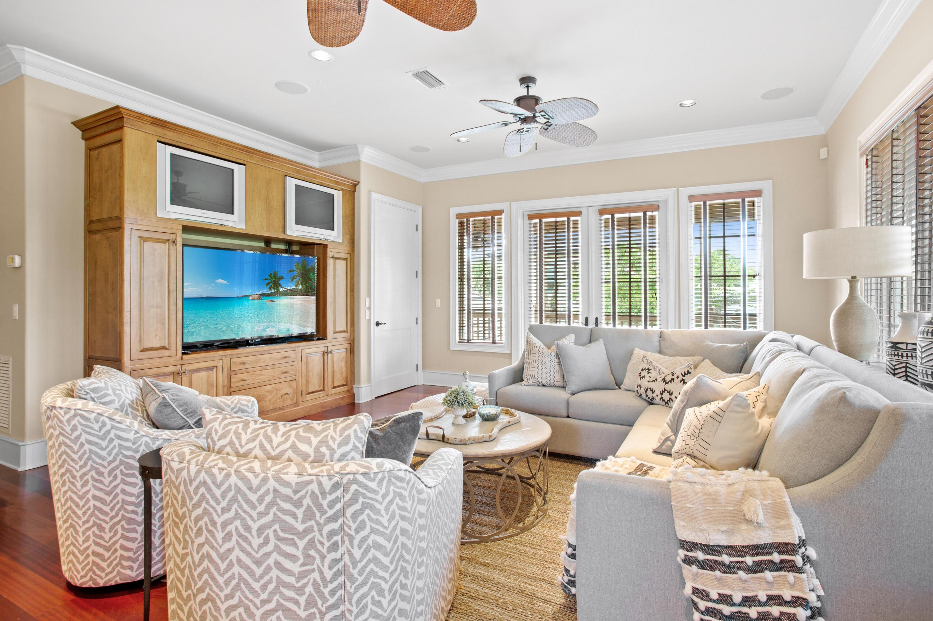 BURNT PINE - Residential