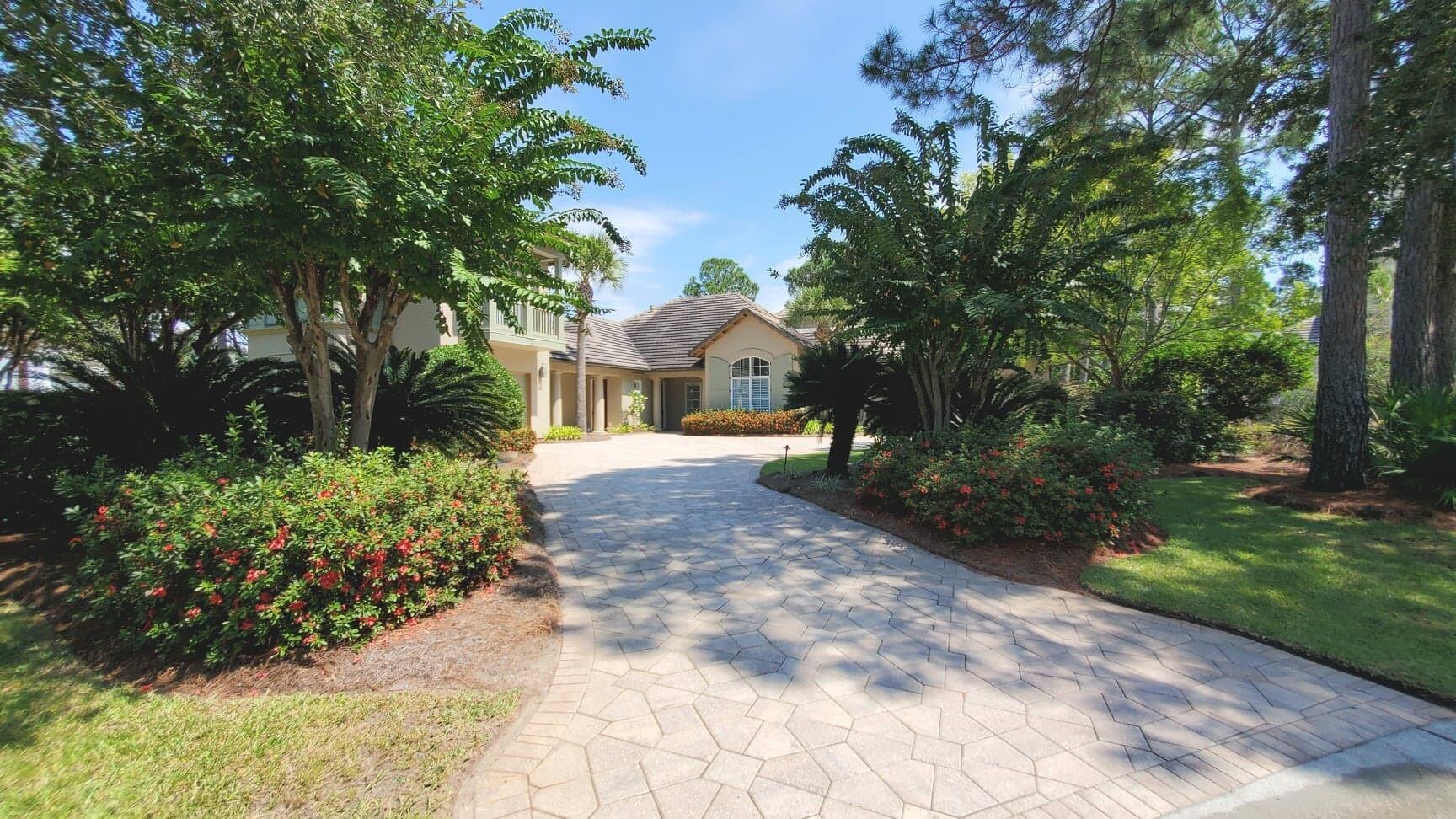 BURNT PINE - Residential