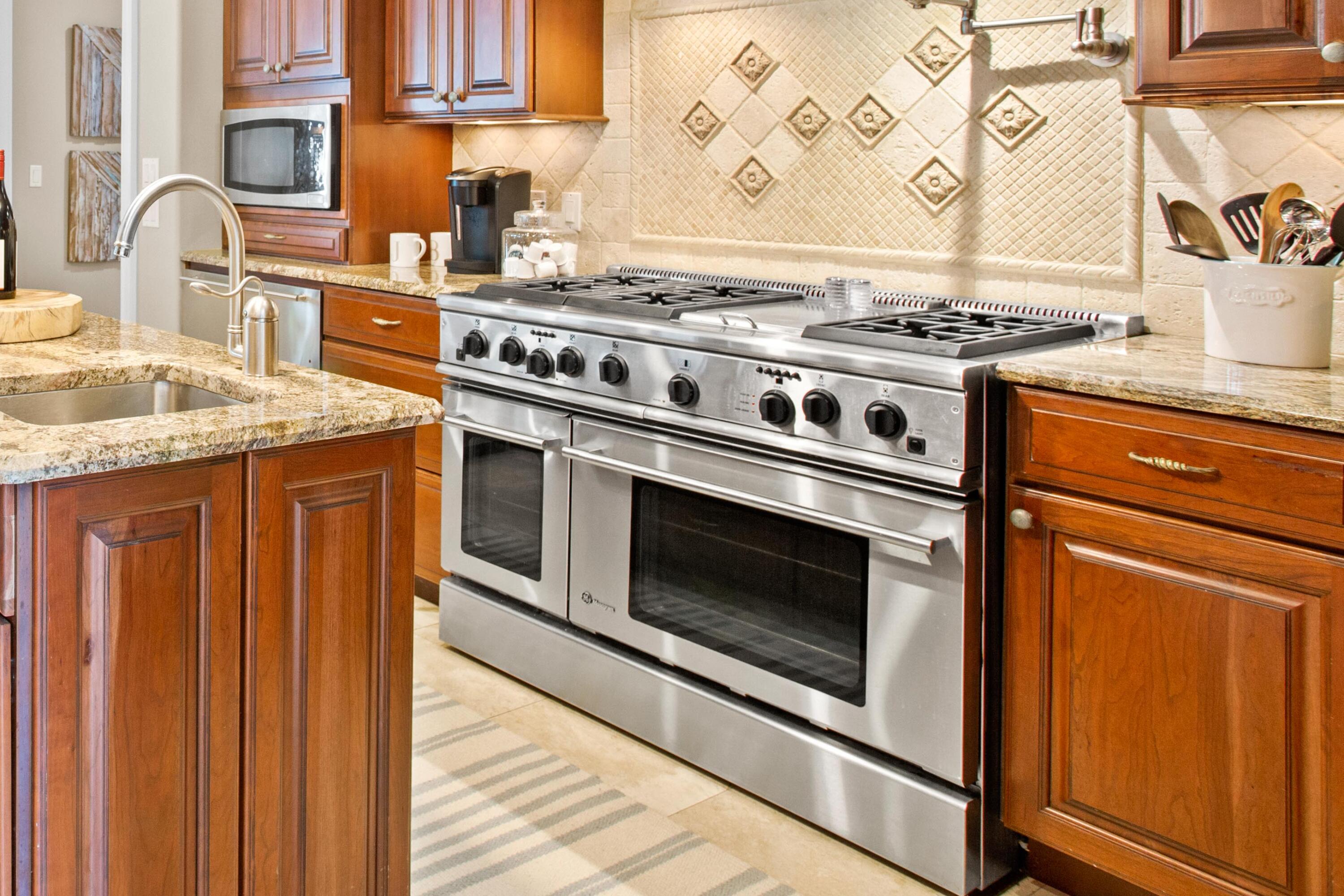 BURNT PINE - Residential