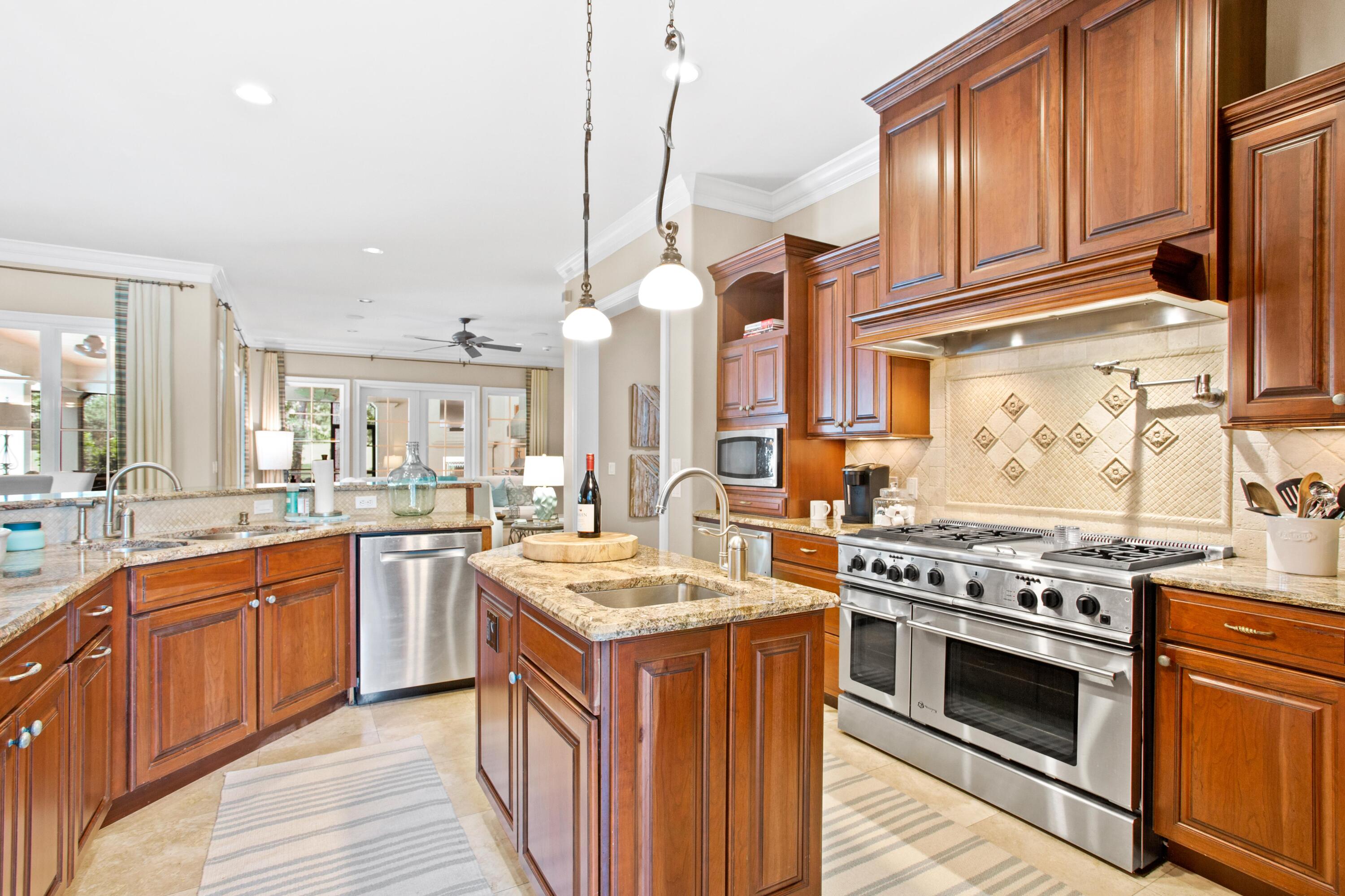 BURNT PINE - Residential