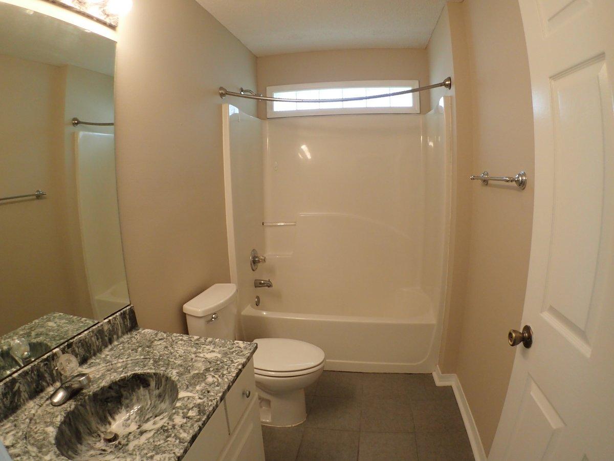 COUNTRY CLUB ESTATES - Residential