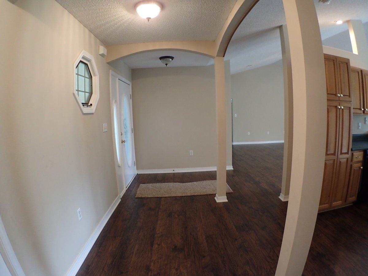 COUNTRY CLUB ESTATES - Residential