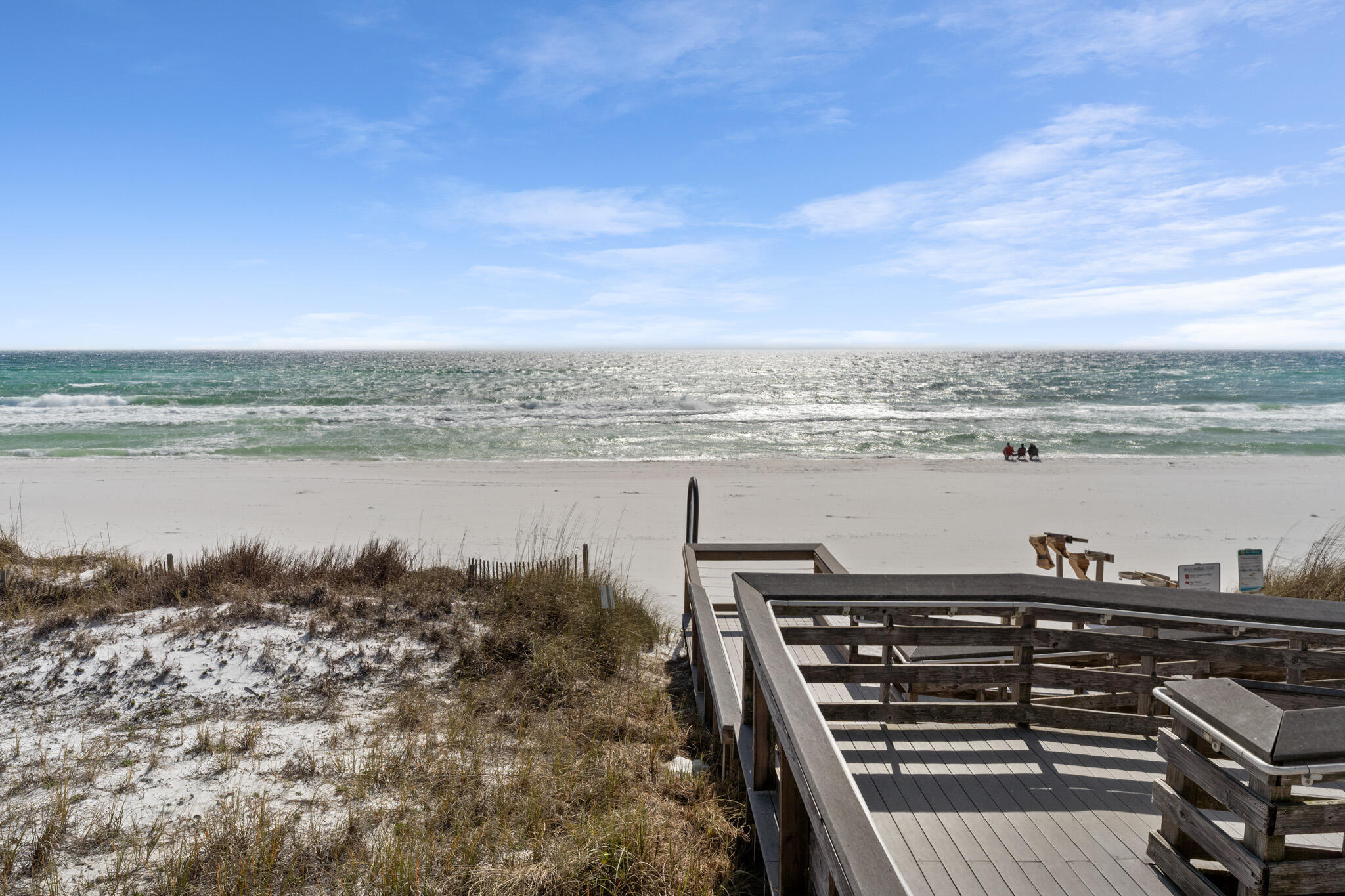 SUMMER BREEZE CONDO - Residential