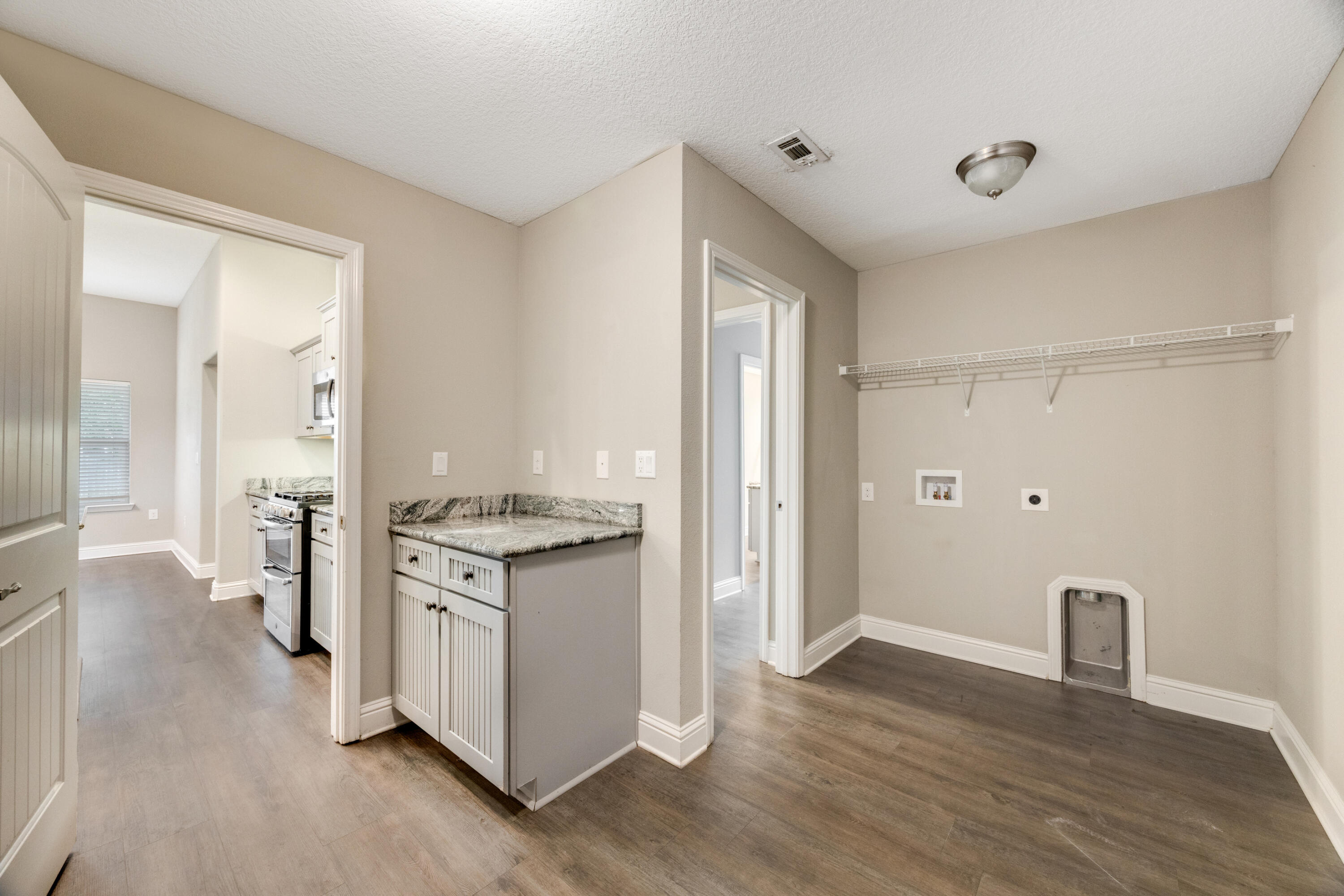 BROOKE ESTATES PH III - Residential