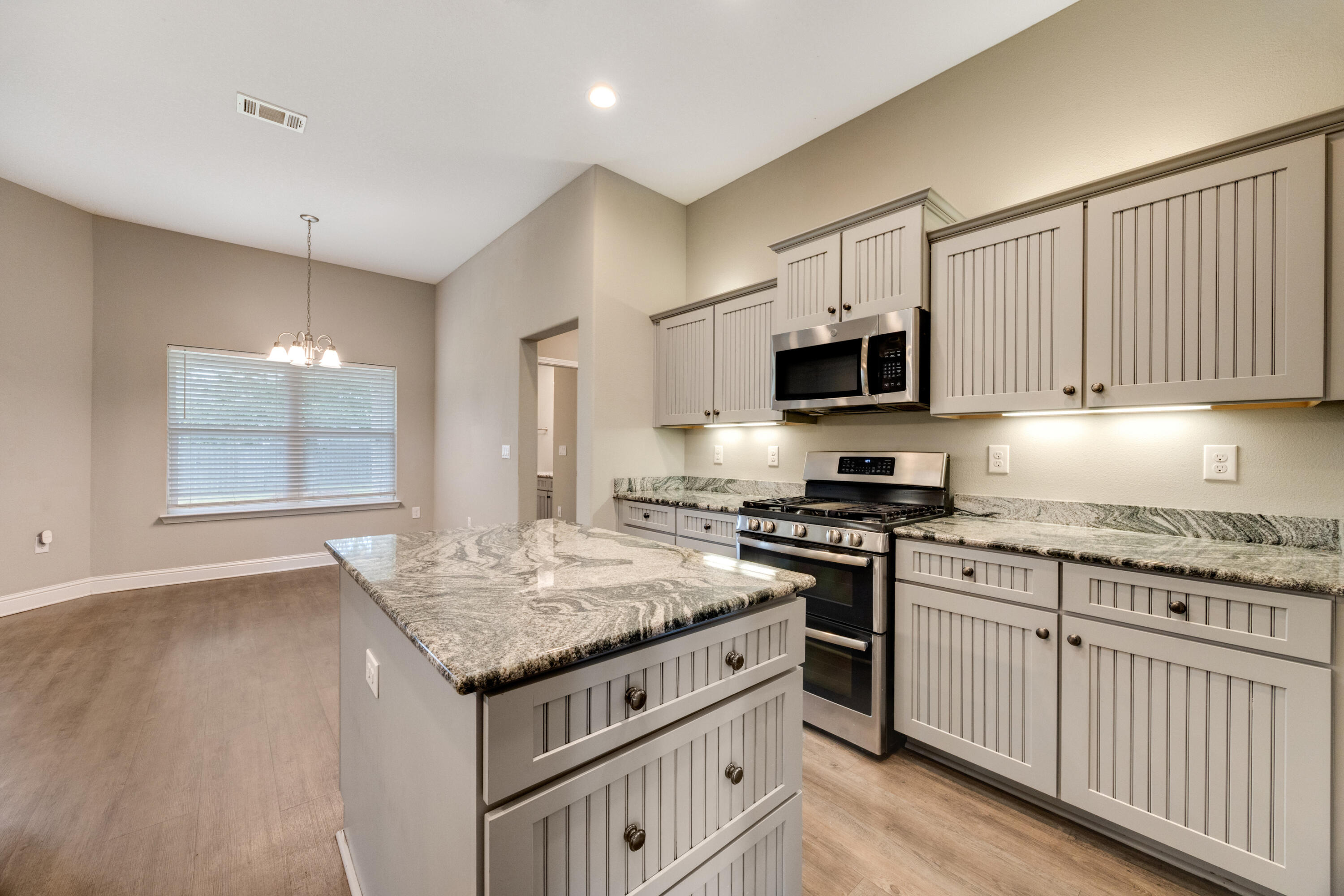 BROOKE ESTATES PH III - Residential