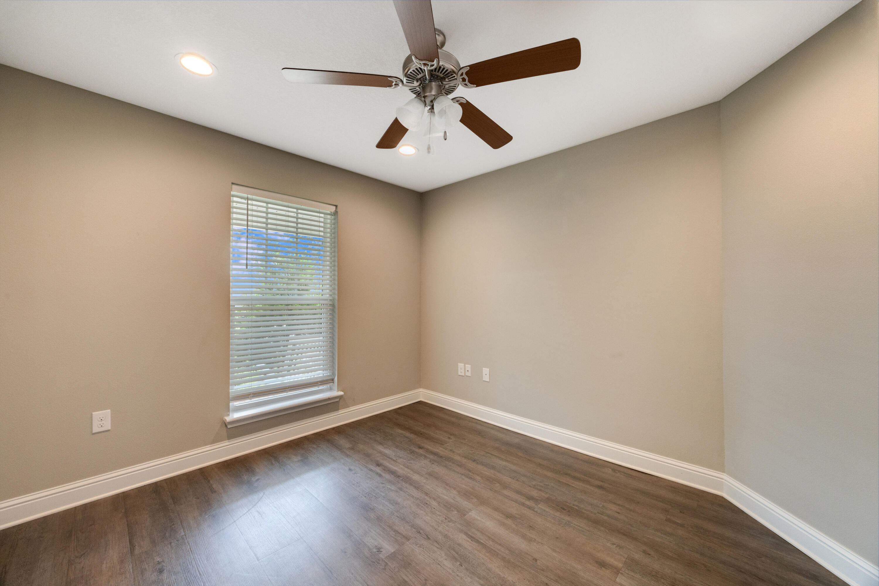 BROOKE ESTATES PH III - Residential