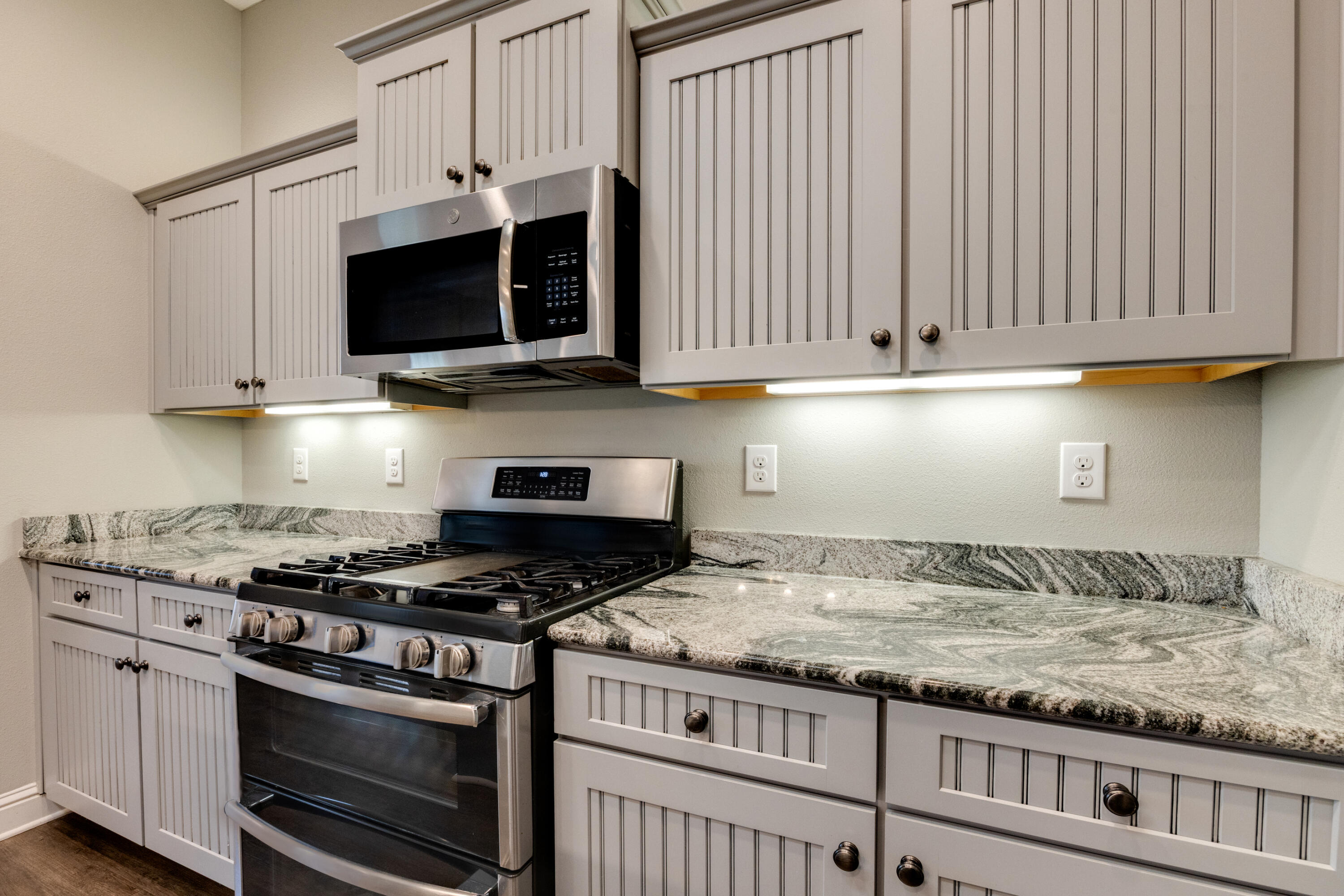 BROOKE ESTATES PH III - Residential