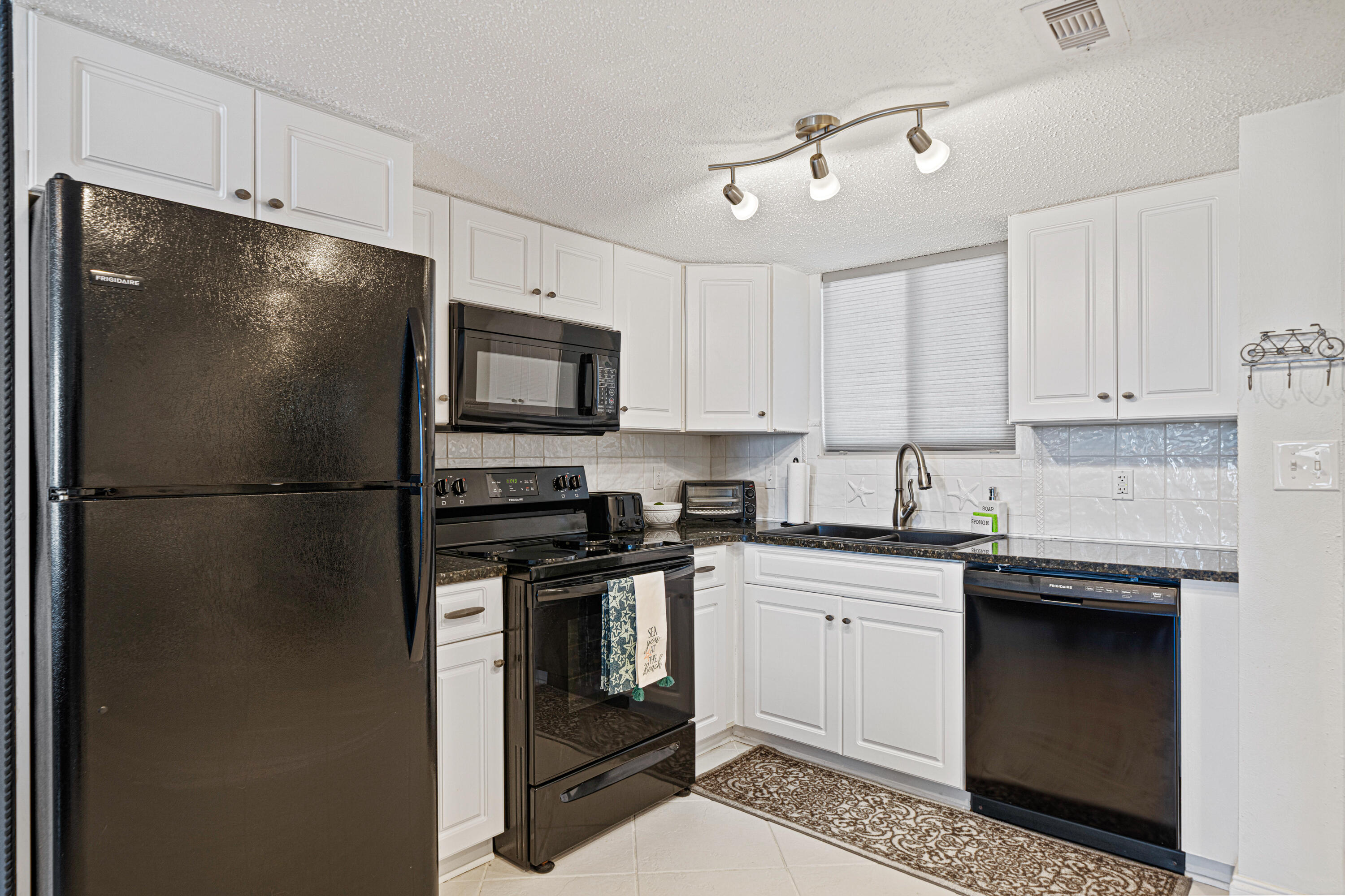 SUNDESTIN INTERNATIONAL CONDO - Residential