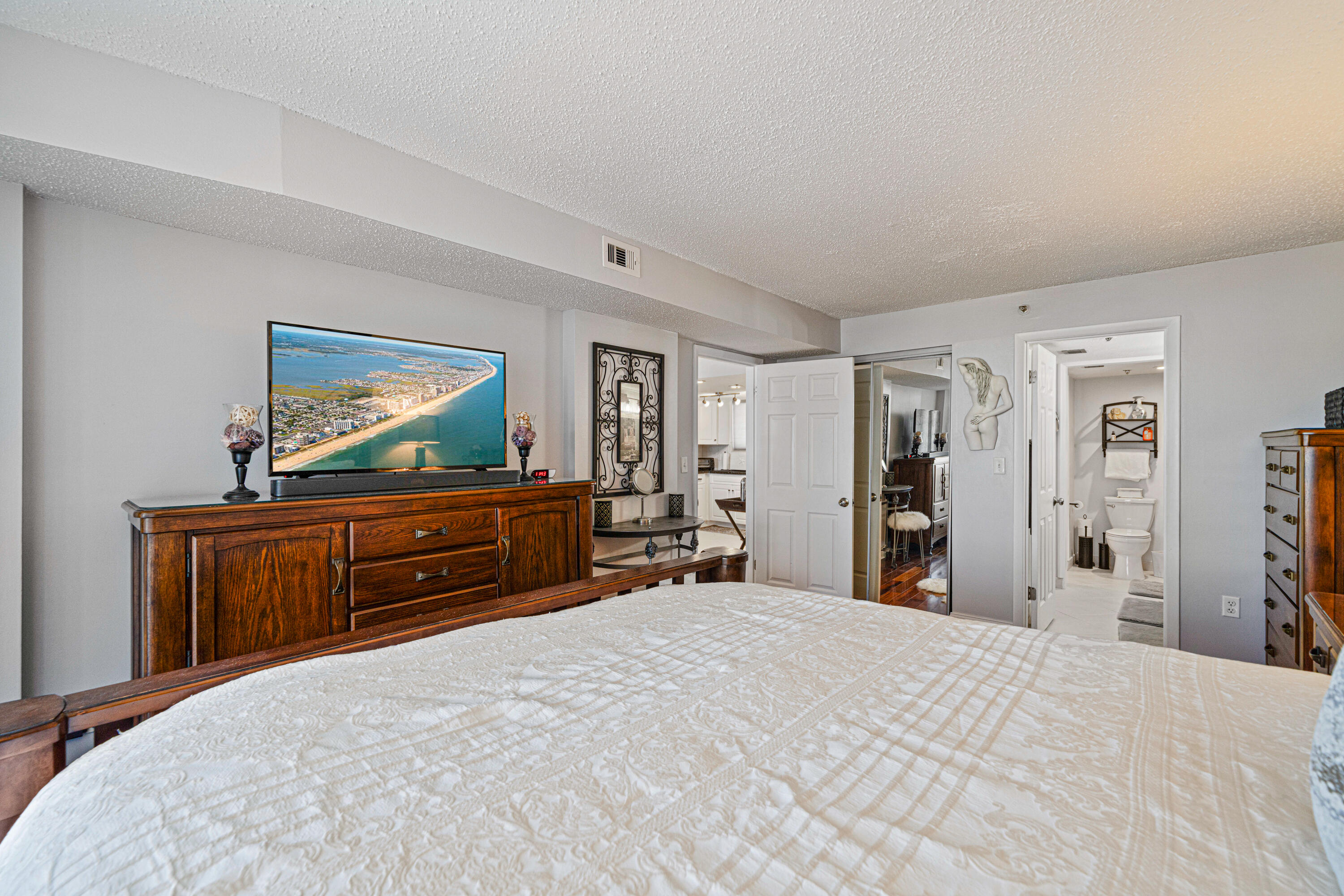 SUNDESTIN INTERNATIONAL CONDO - Residential