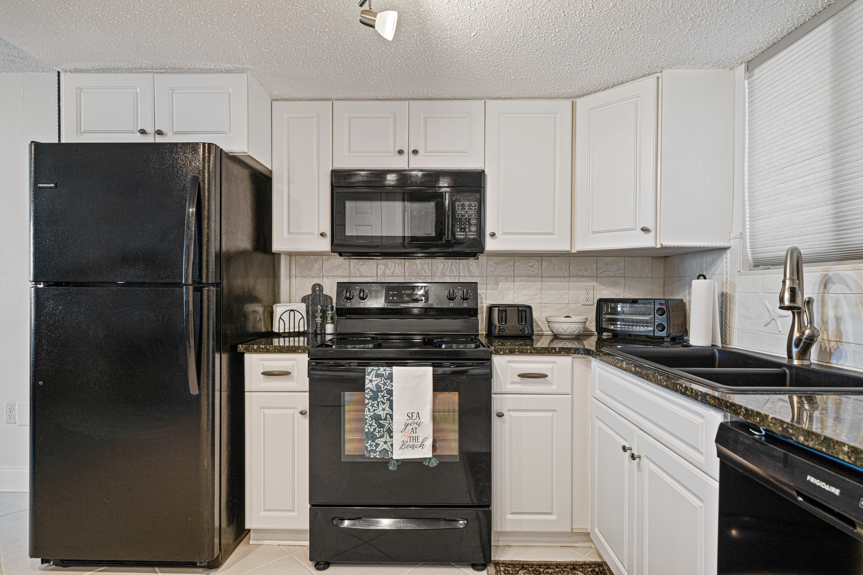 SUNDESTIN INTERNATIONAL CONDO - Residential