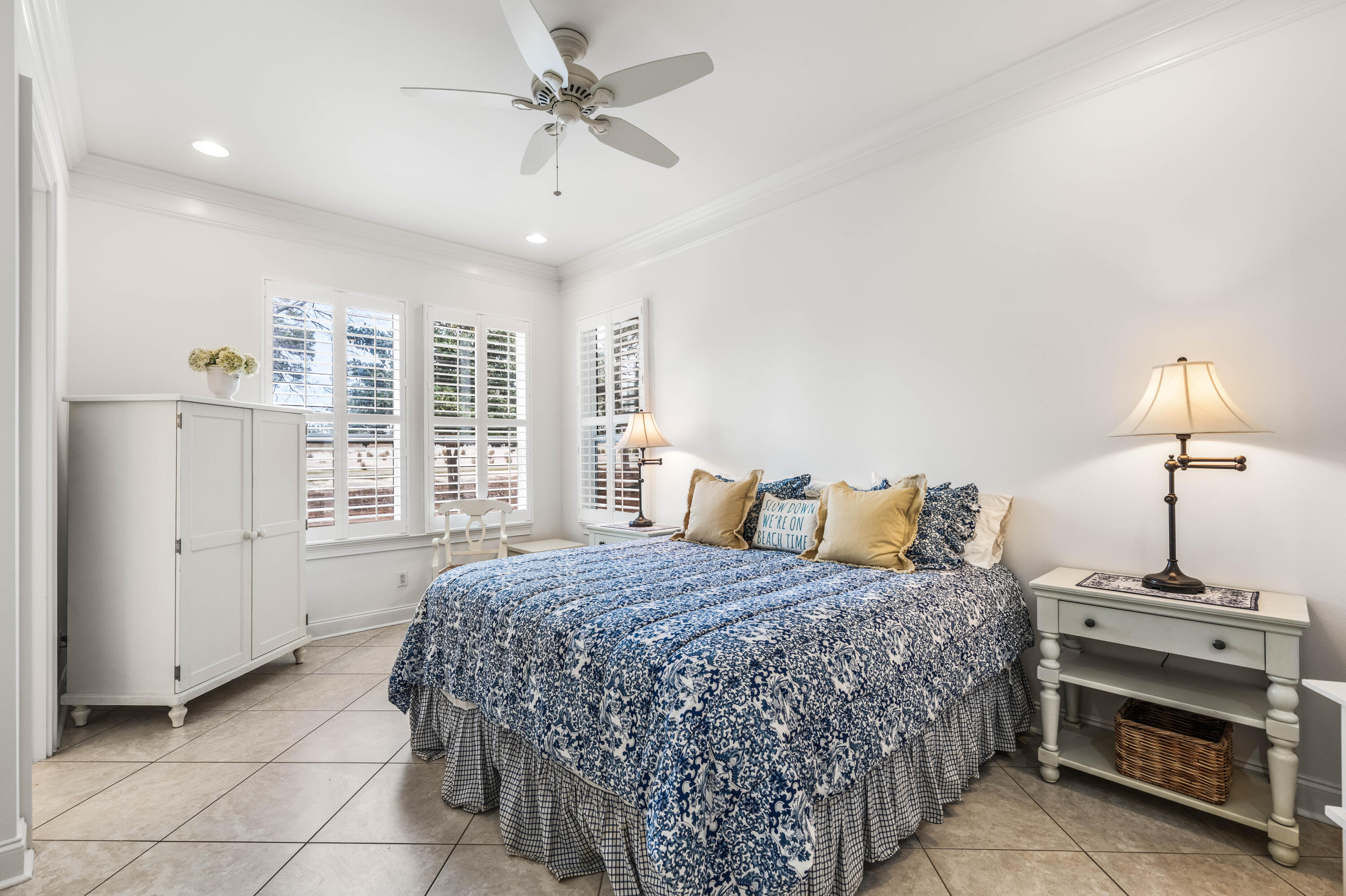 FAIRWAY VILLAS - Residential