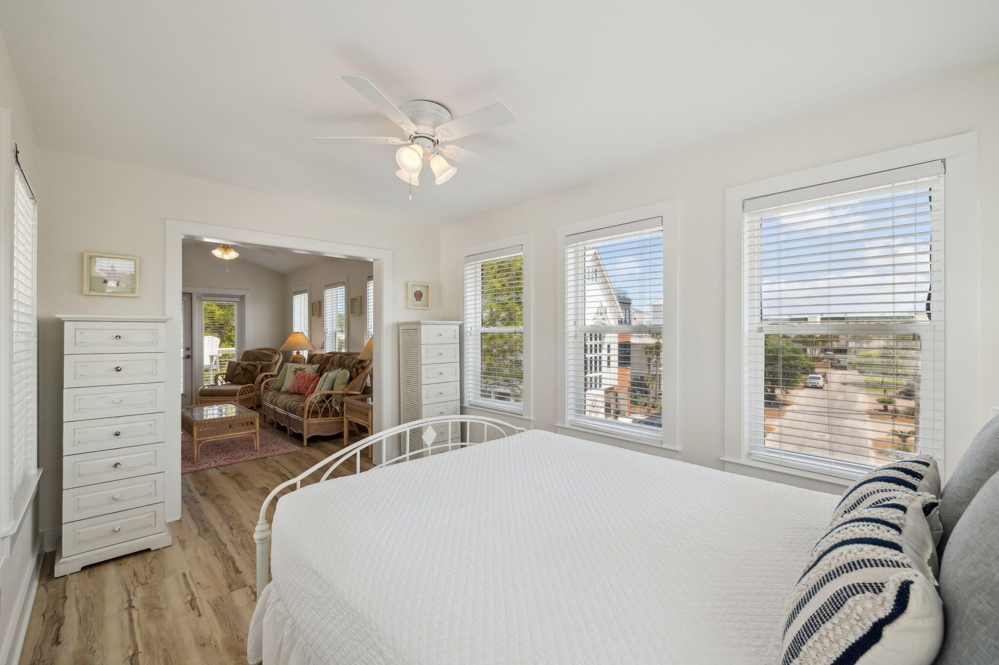 LAKEWOOD ESTATES - Residential