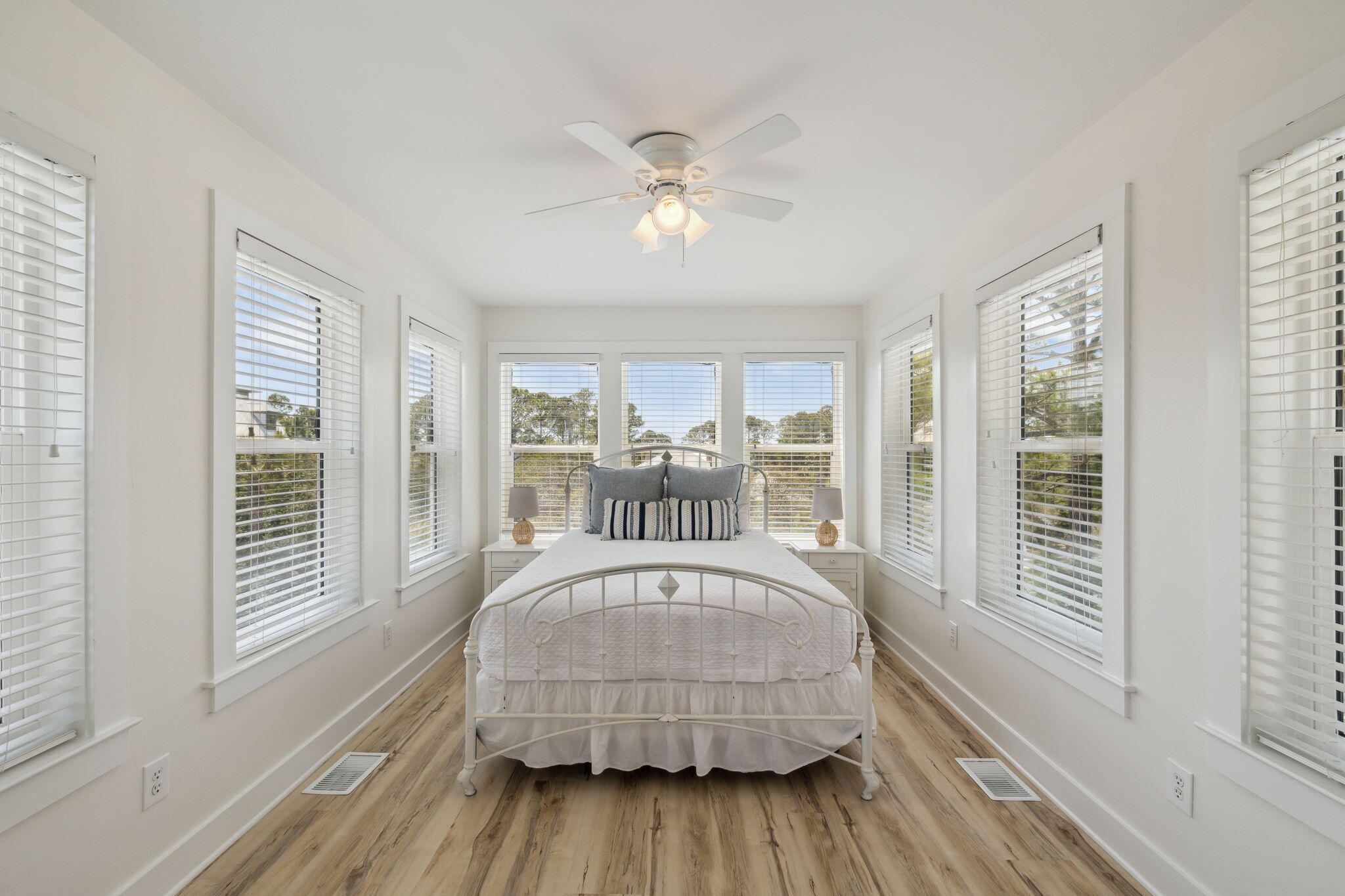 LAKEWOOD ESTATES - Residential