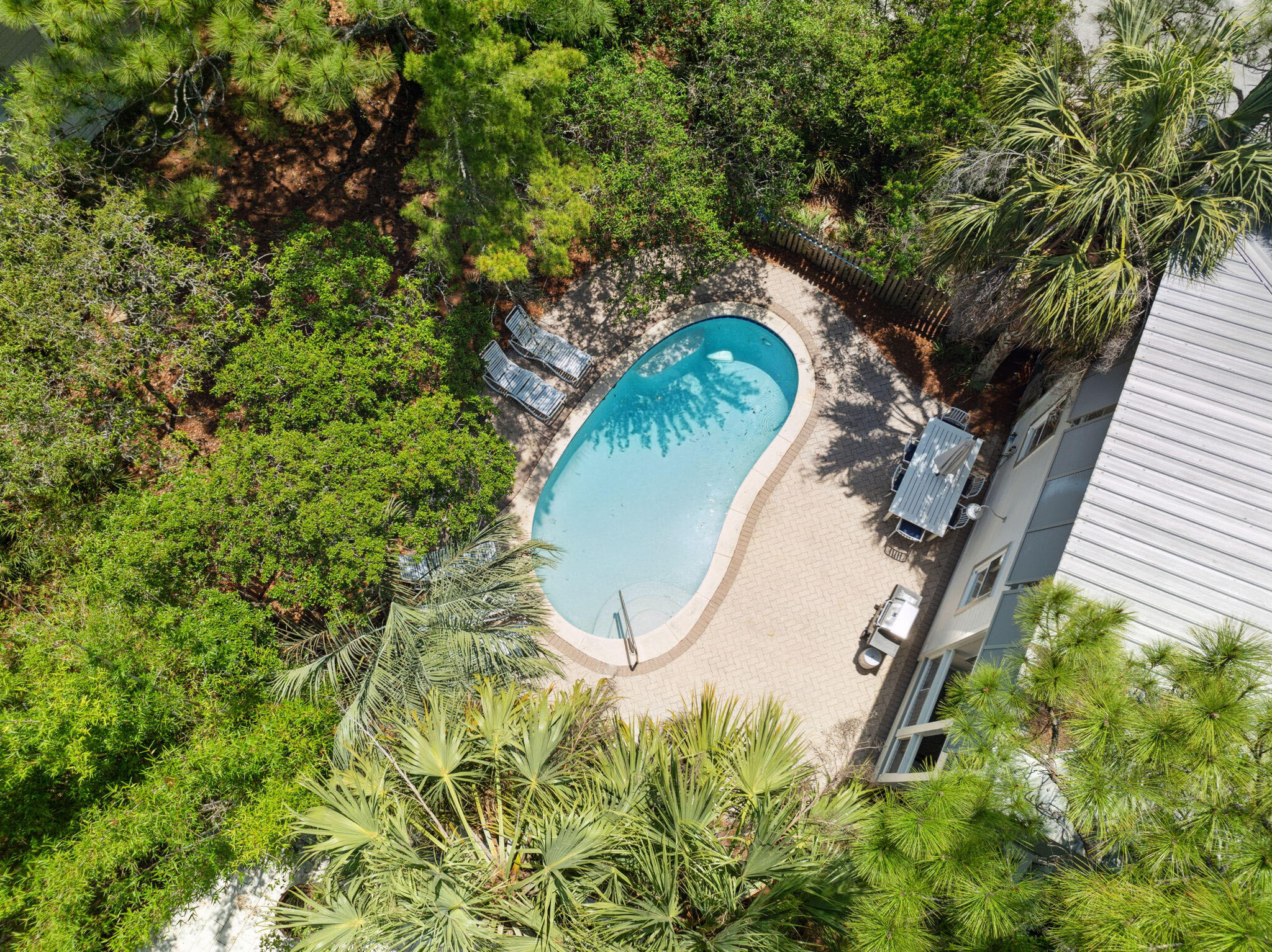 LAKEWOOD ESTATES - Residential