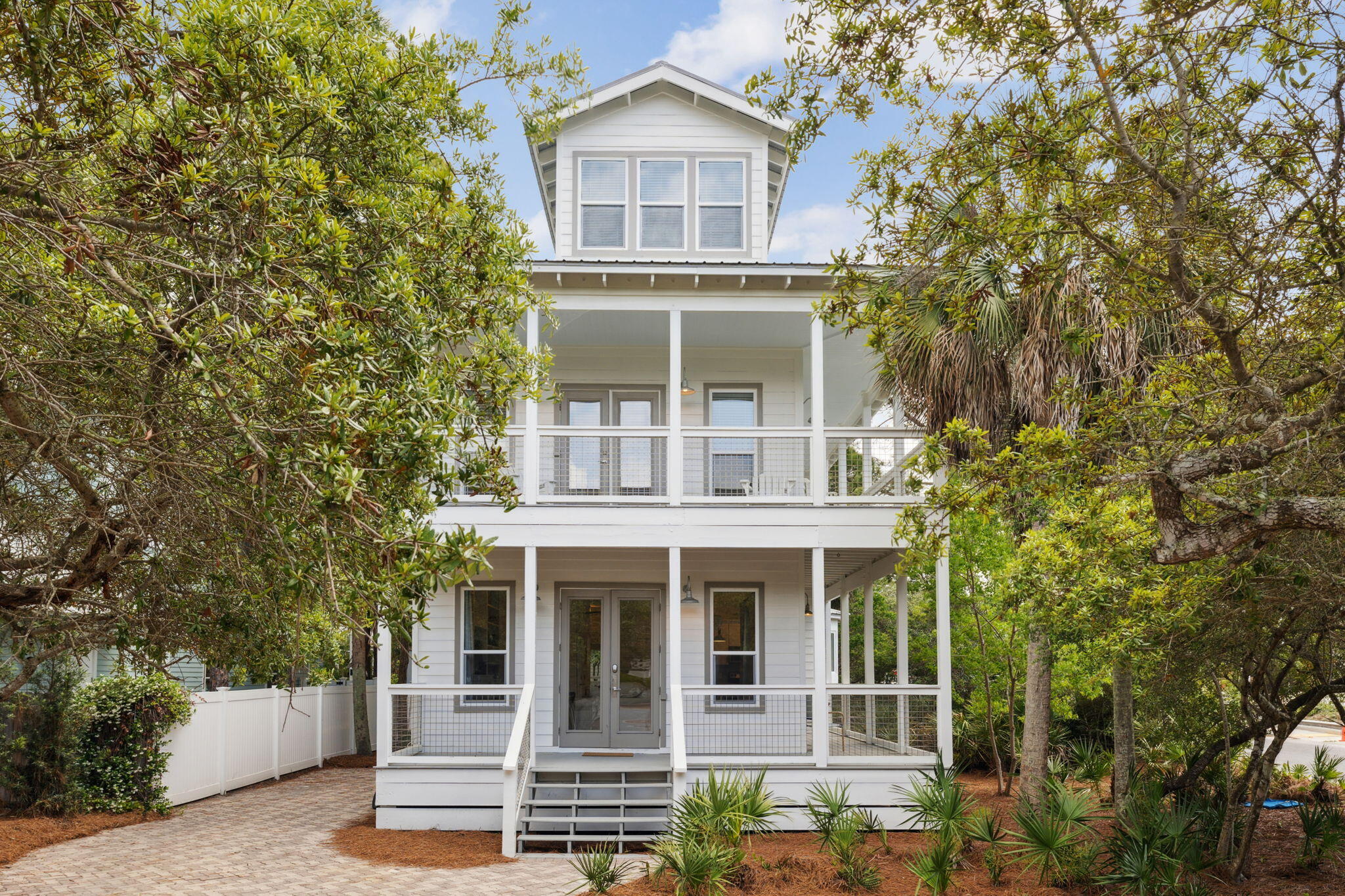 LAKEWOOD ESTATES - Residential