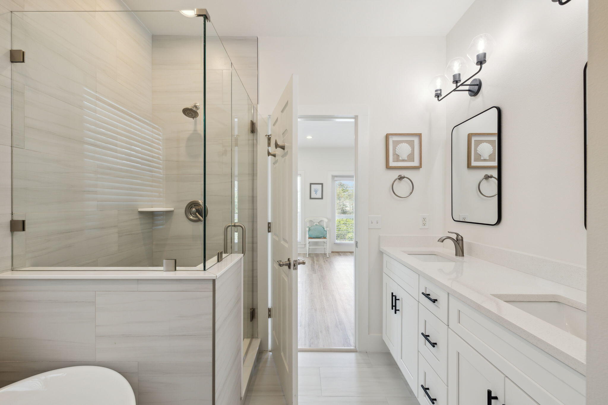 LAKEWOOD ESTATES - Residential