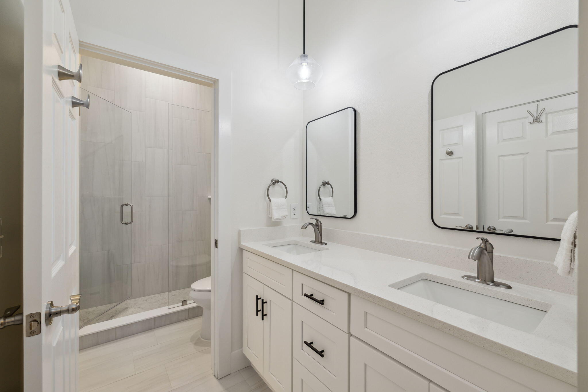 LAKEWOOD ESTATES - Residential