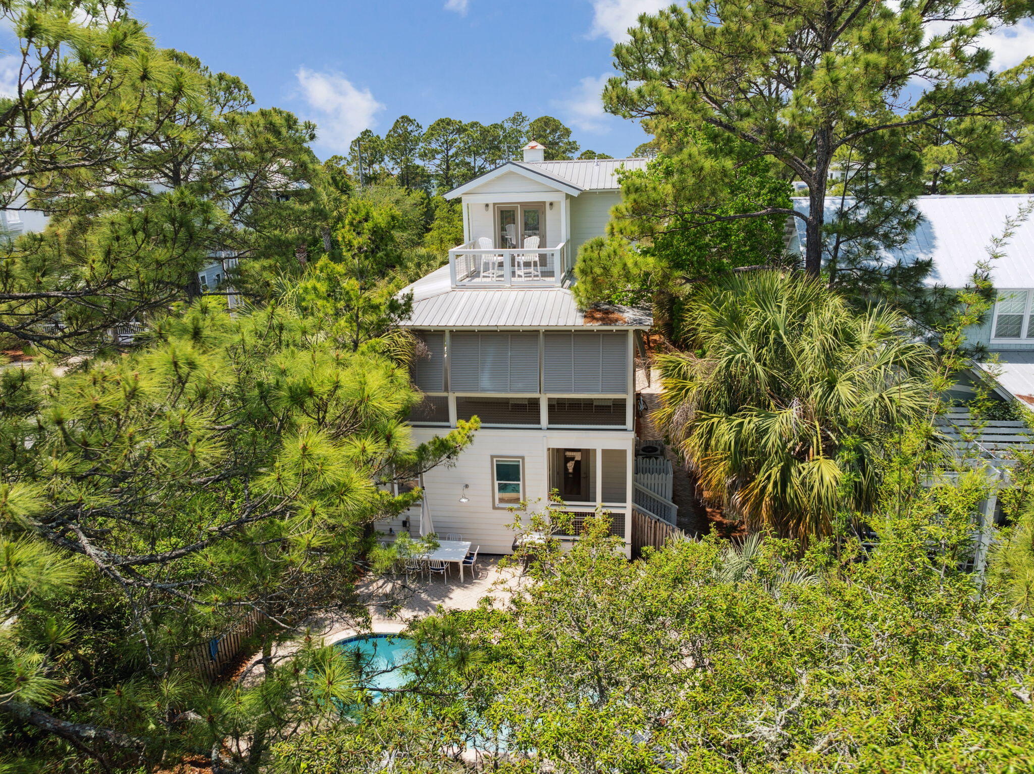 LAKEWOOD ESTATES - Residential