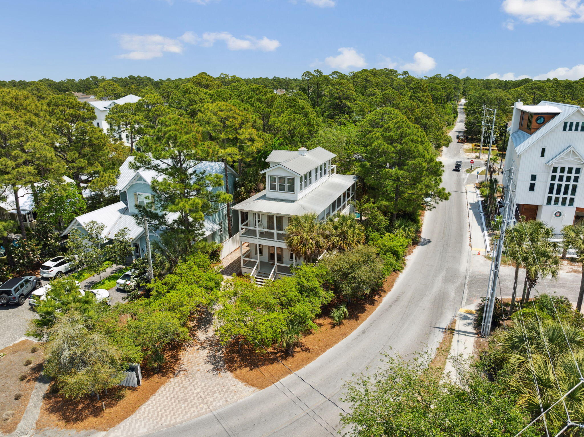 LAKEWOOD ESTATES - Residential