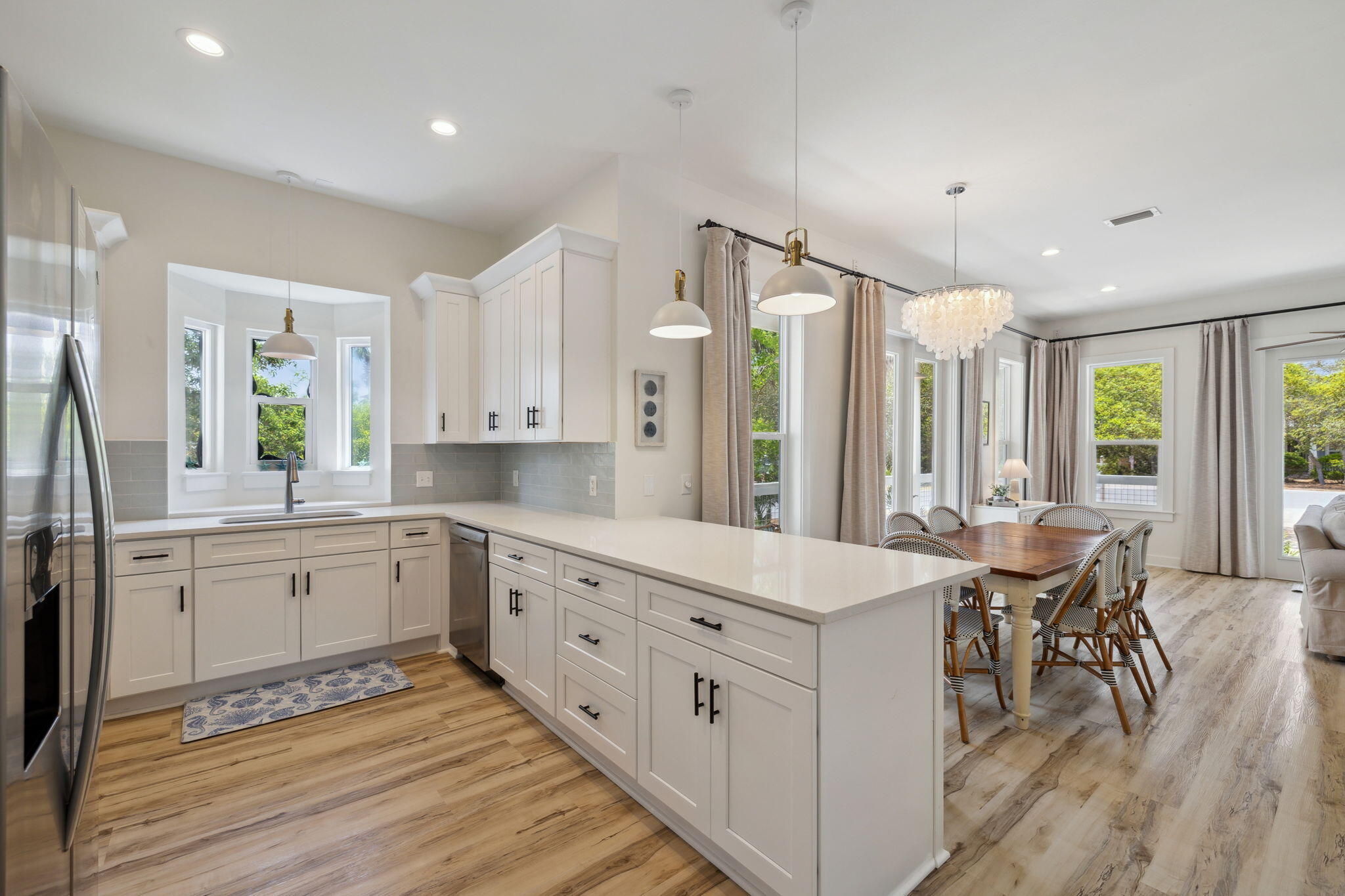 LAKEWOOD ESTATES - Residential