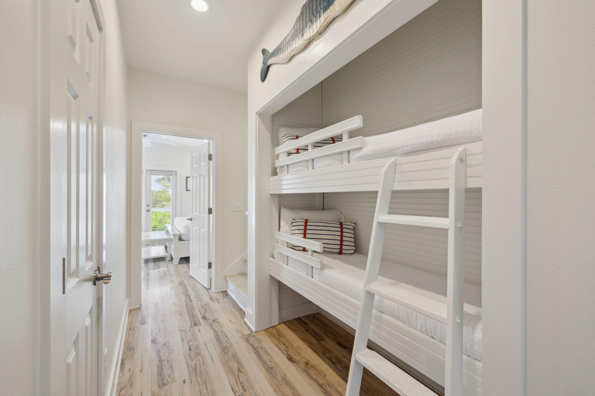 LAKEWOOD ESTATES - Residential