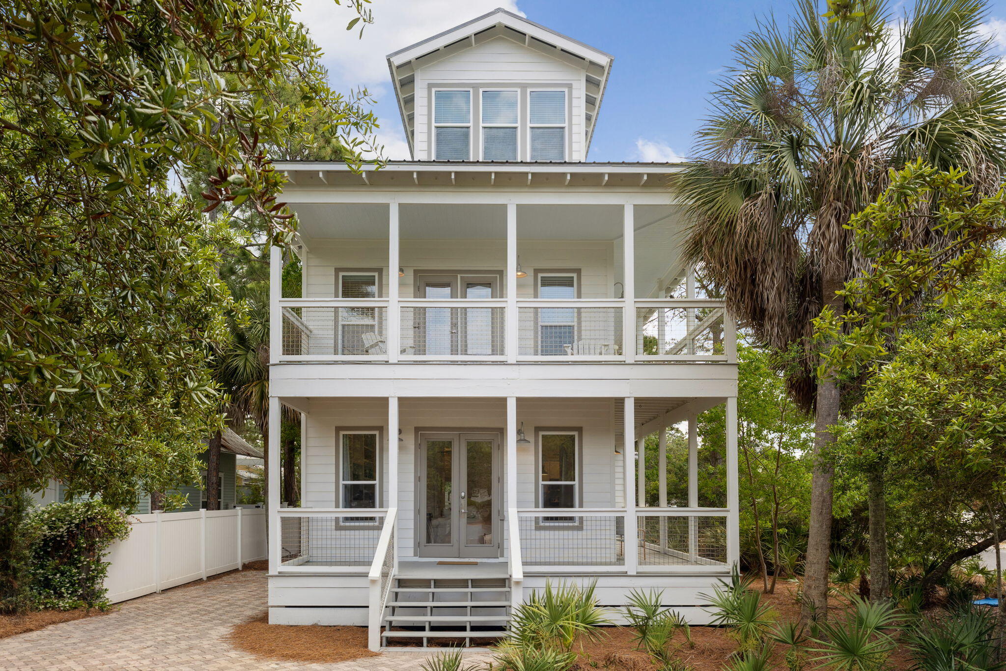 LAKEWOOD ESTATES - Residential