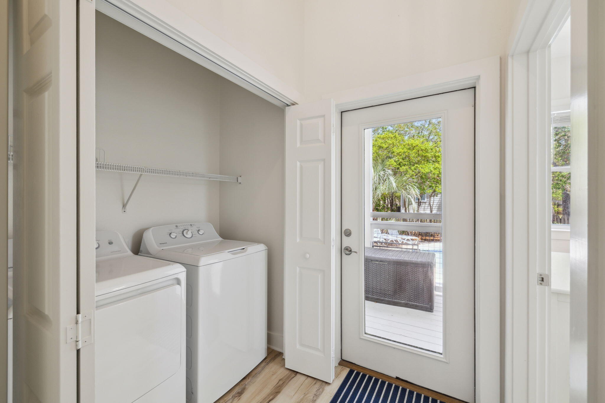 LAKEWOOD ESTATES - Residential