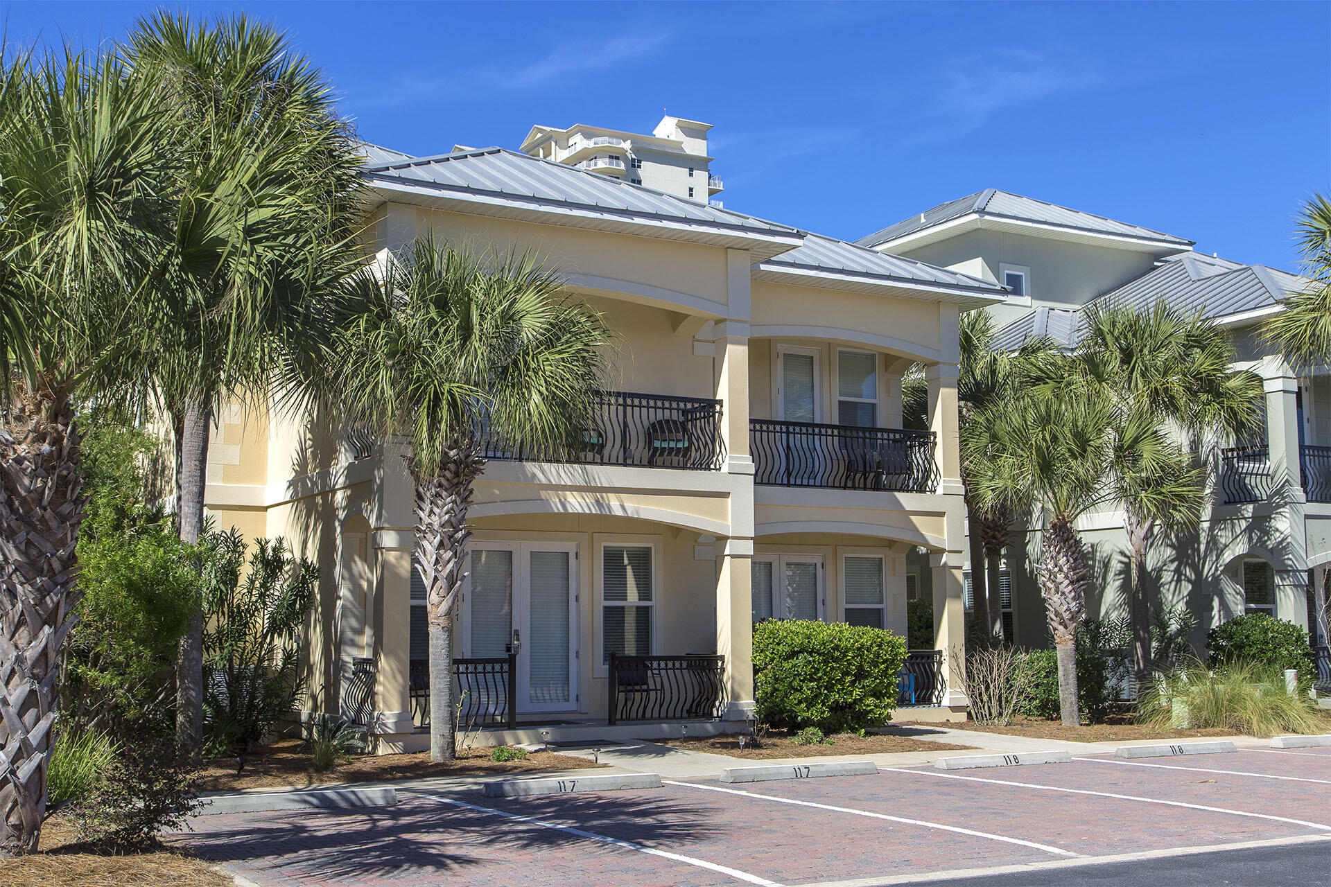 MIRAMAR BEACH VILLAS - Residential