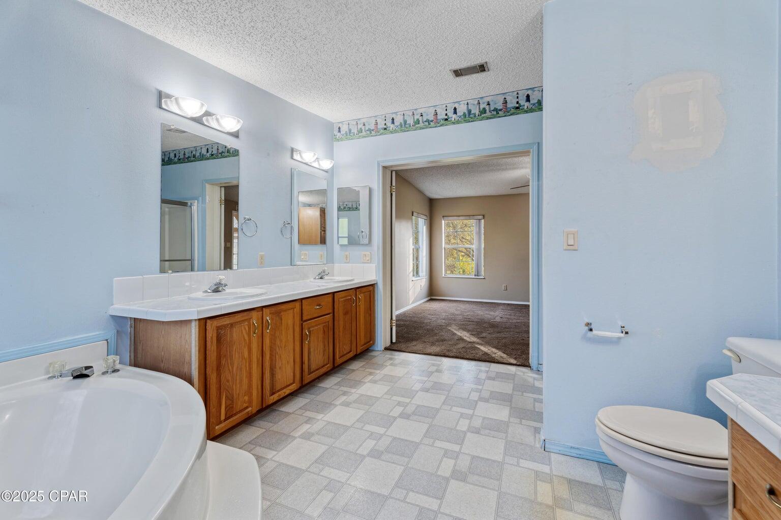 LAKEVIEW ESTATES - Residential