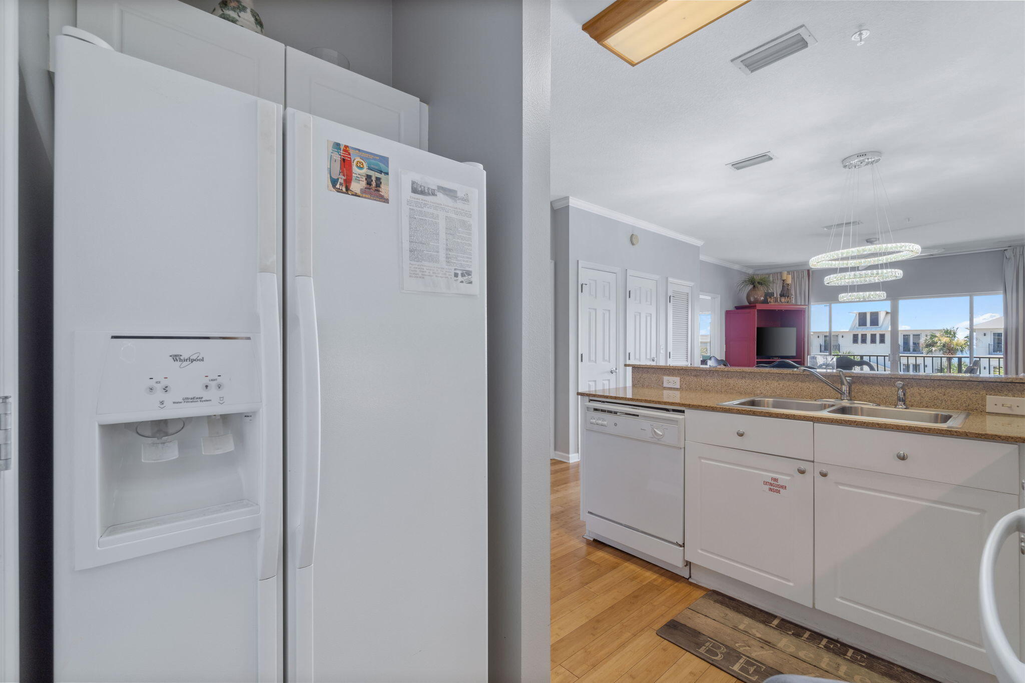 EMERALD WATERS - Residential