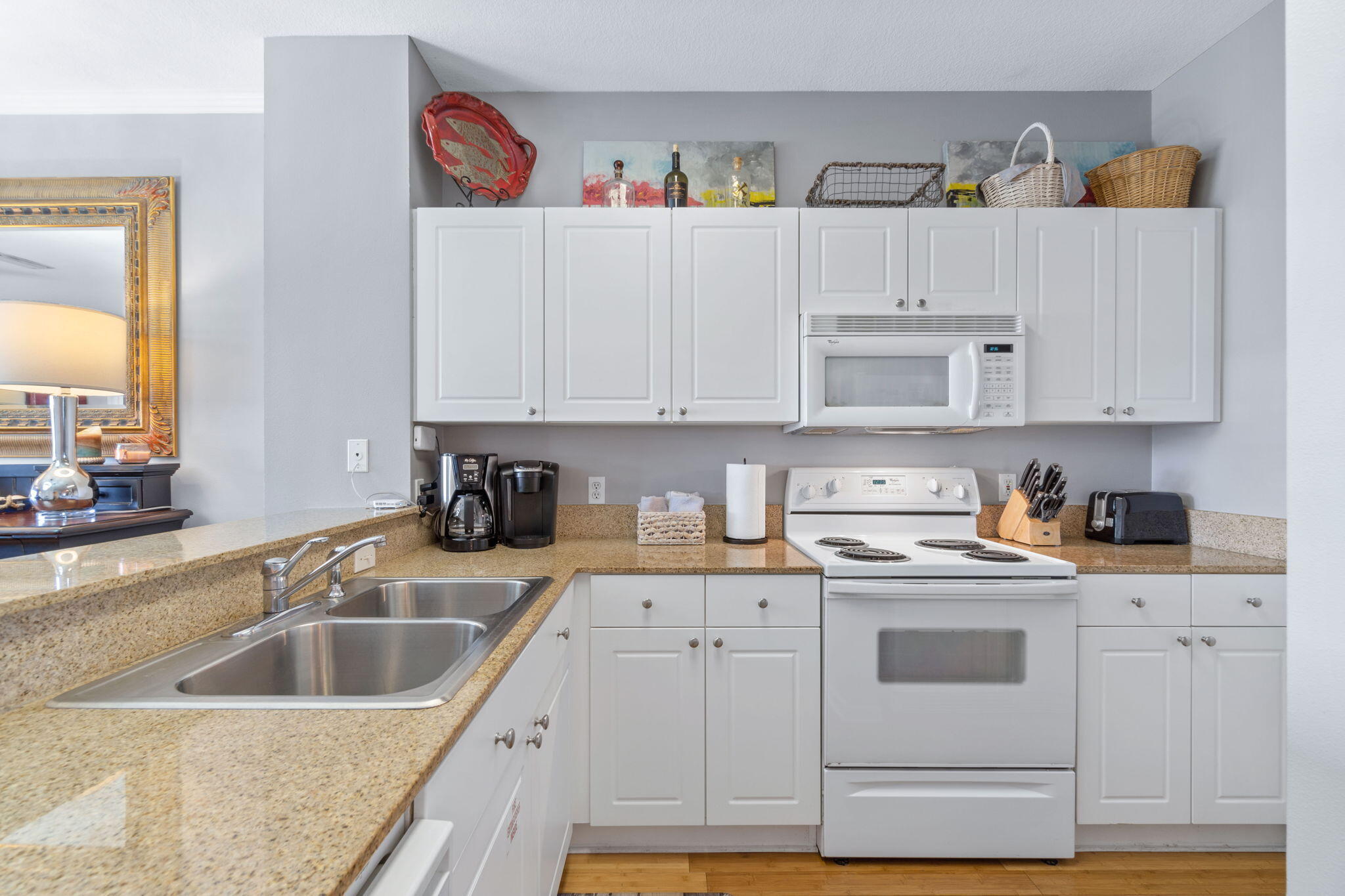 EMERALD WATERS - Residential