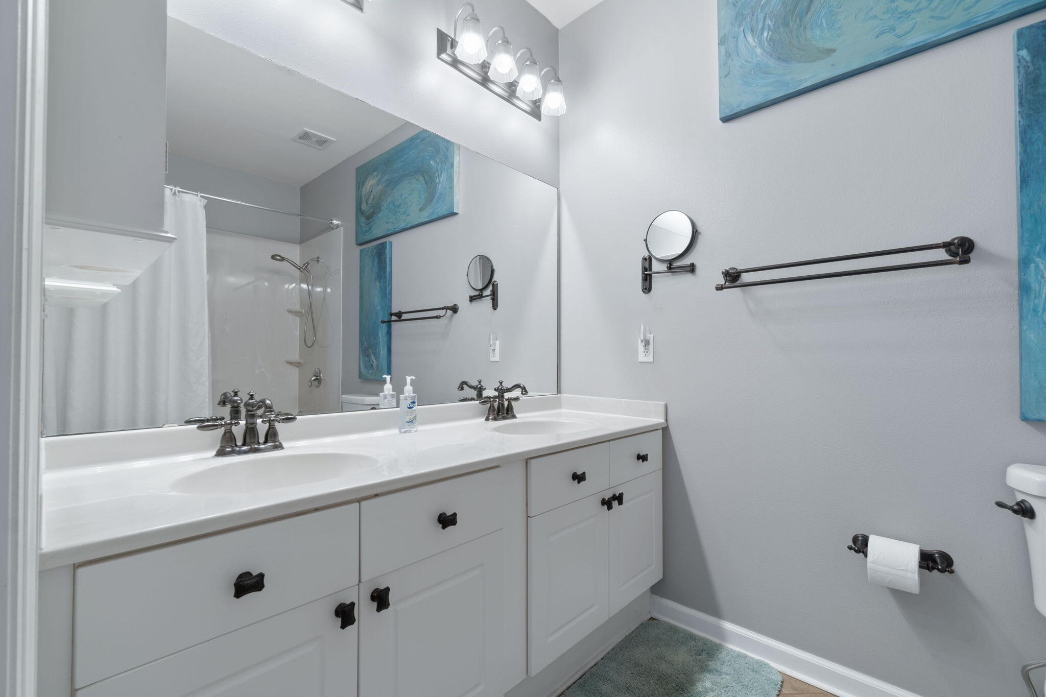 EMERALD WATERS - Residential