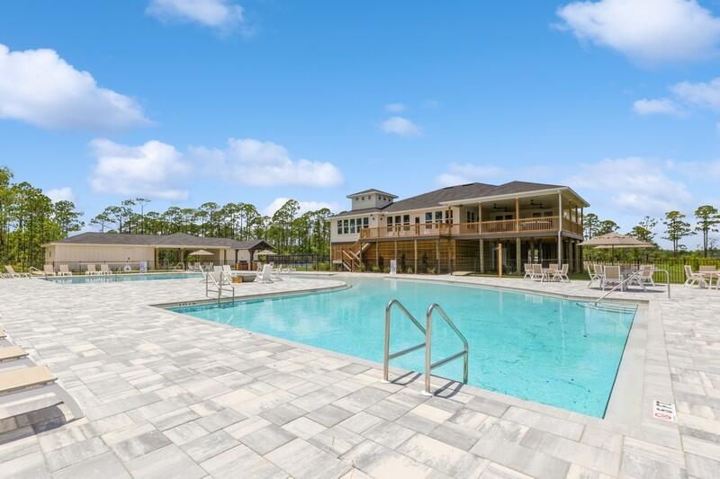 HAMMOCK BAY - Residential