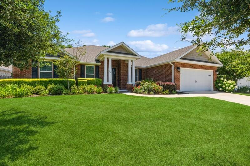 HAMMOCK BAY - Residential