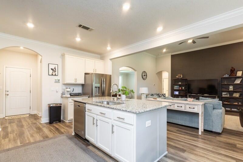 HAMMOCK BAY - Residential