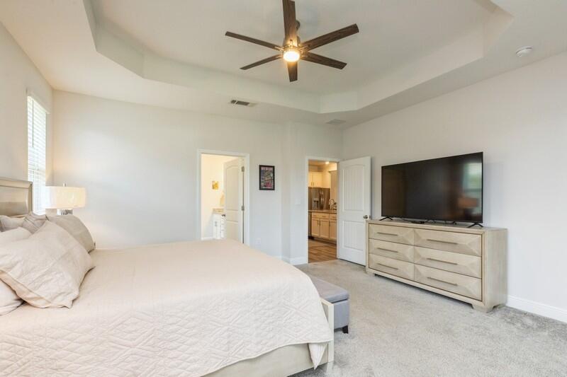 HAMMOCK BAY - Residential