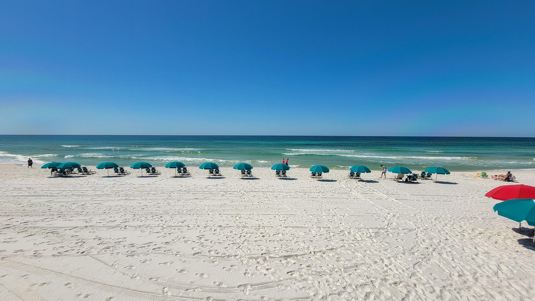 EL MATADOR CONDOMINIUM - Residential