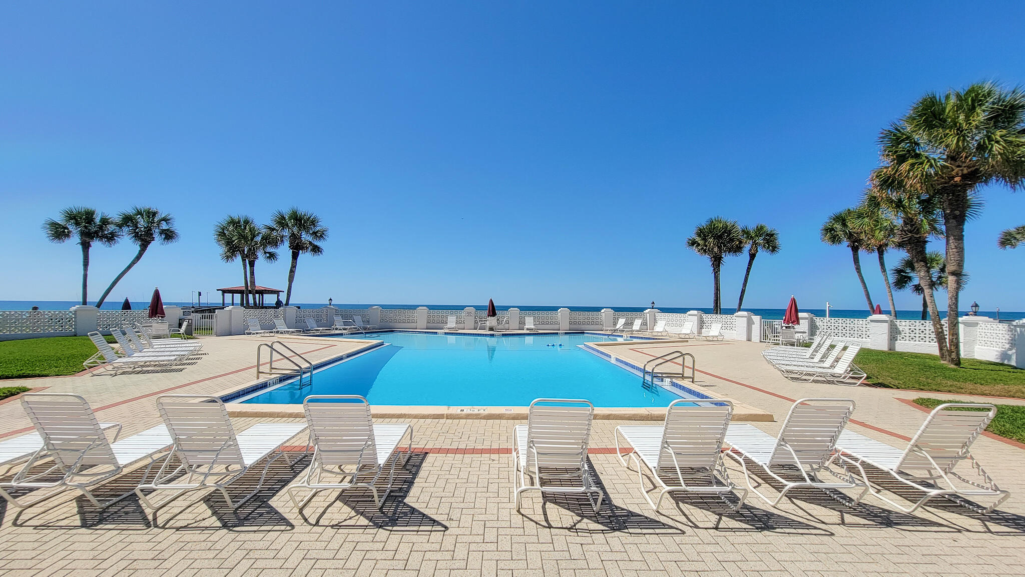 EL MATADOR CONDOMINIUM - Residential