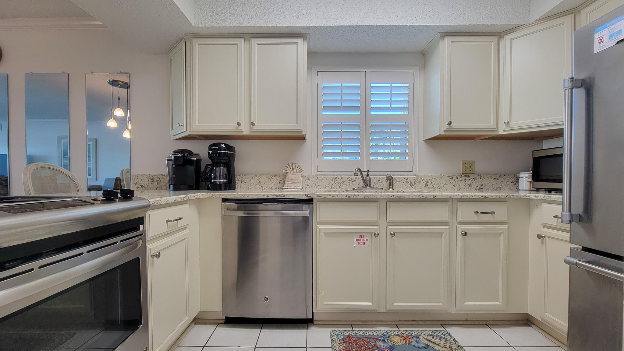 EL MATADOR CONDOMINIUM - Residential