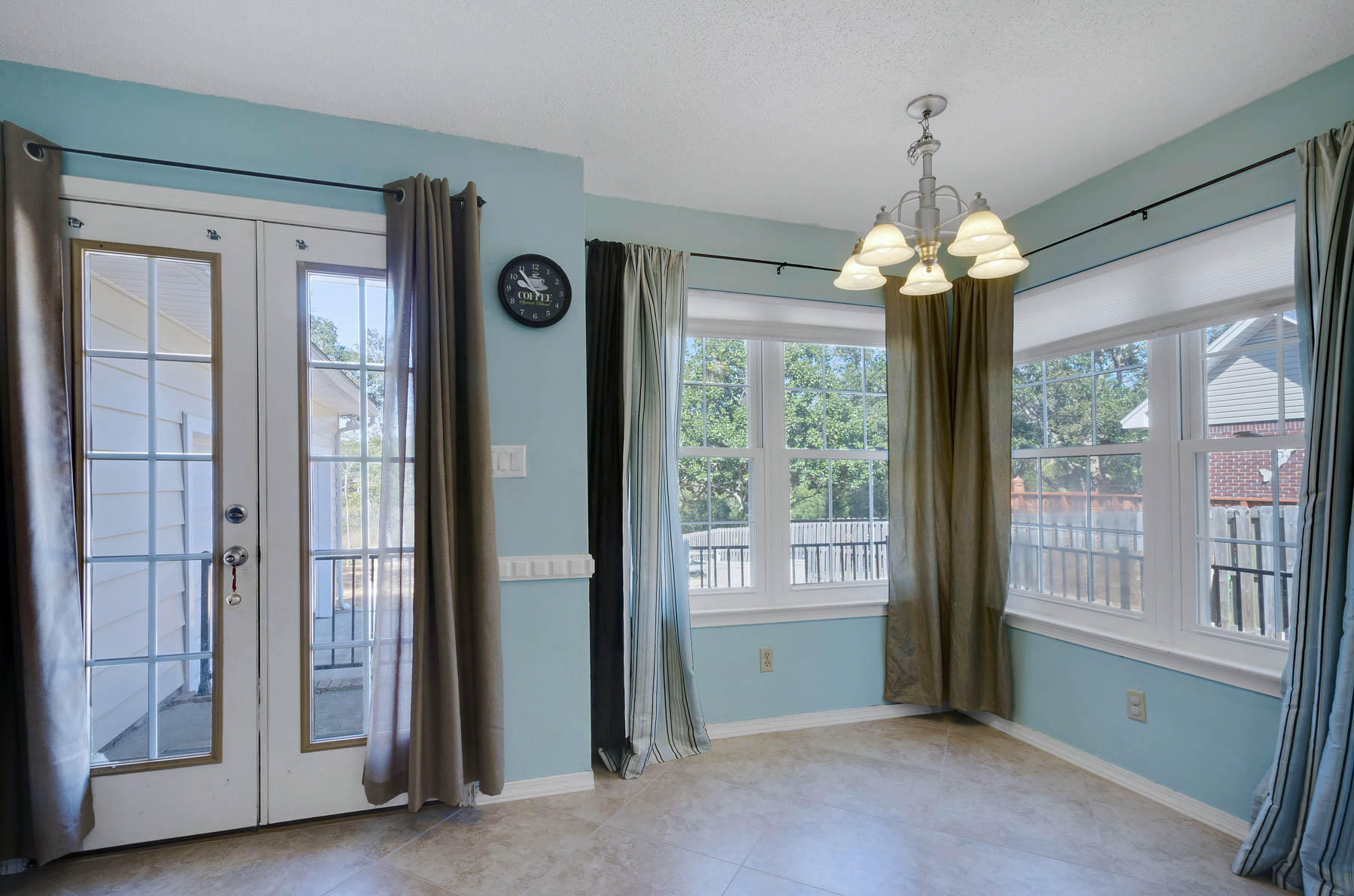 LAKE LORRAINE GARDENS - Residential