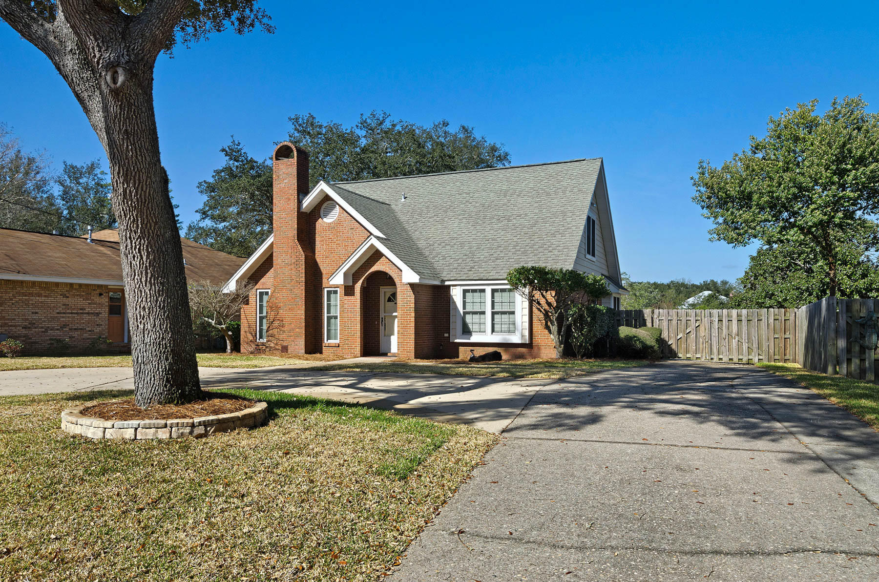 LAKE LORRAINE GARDENS - Residential