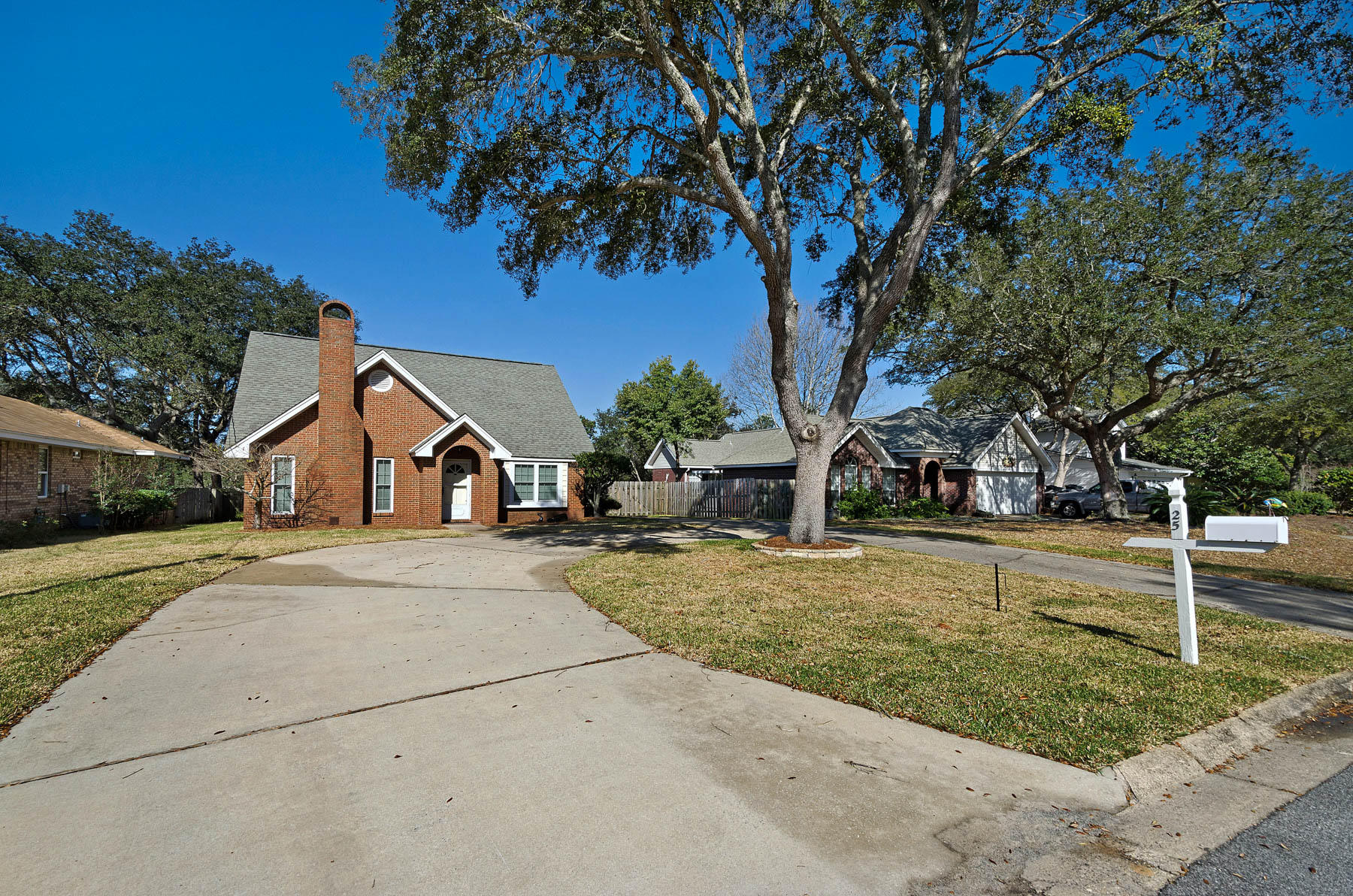 LAKE LORRAINE GARDENS - Residential