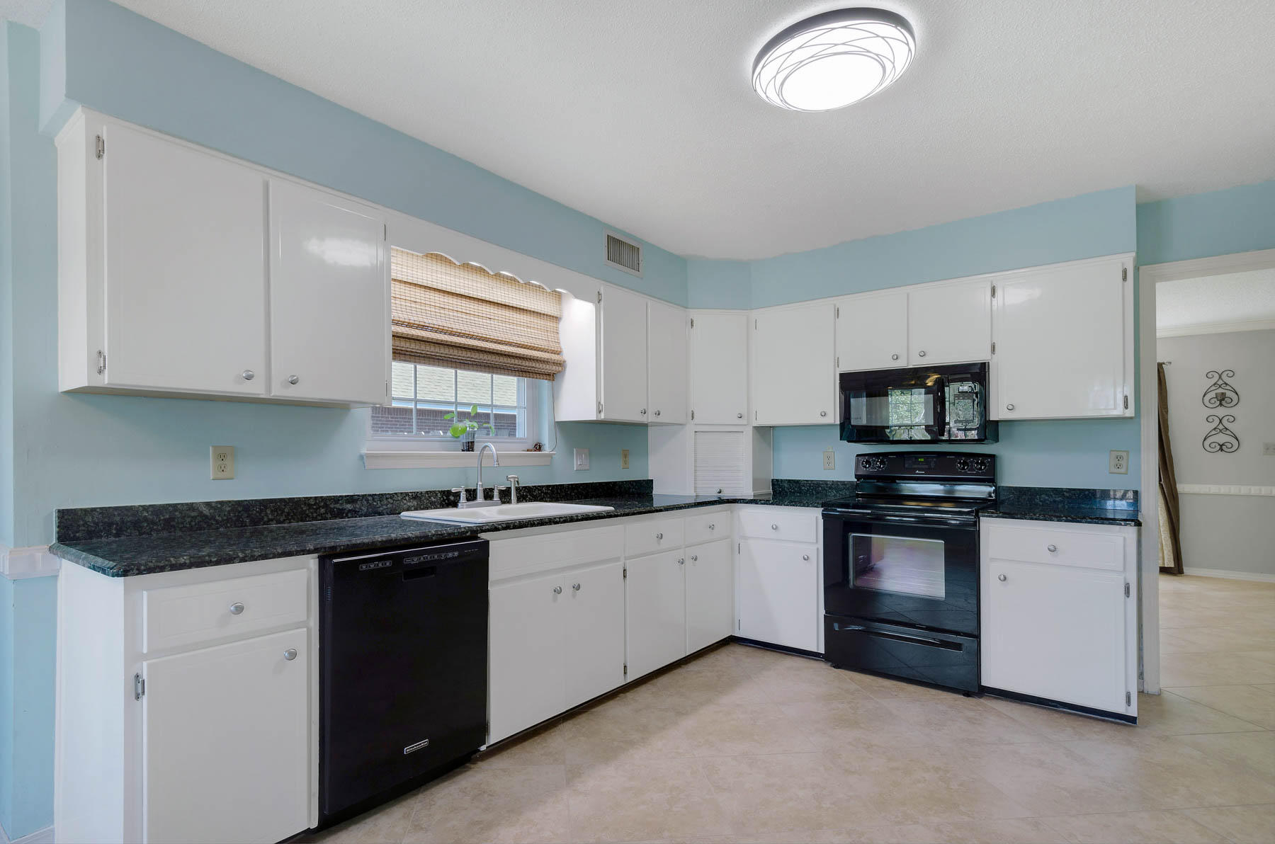 LAKE LORRAINE GARDENS - Residential