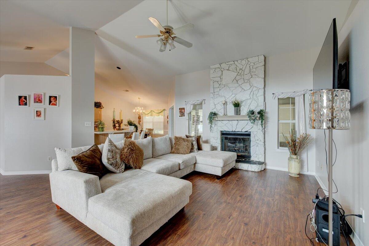 INDIAN HILLS - Residential